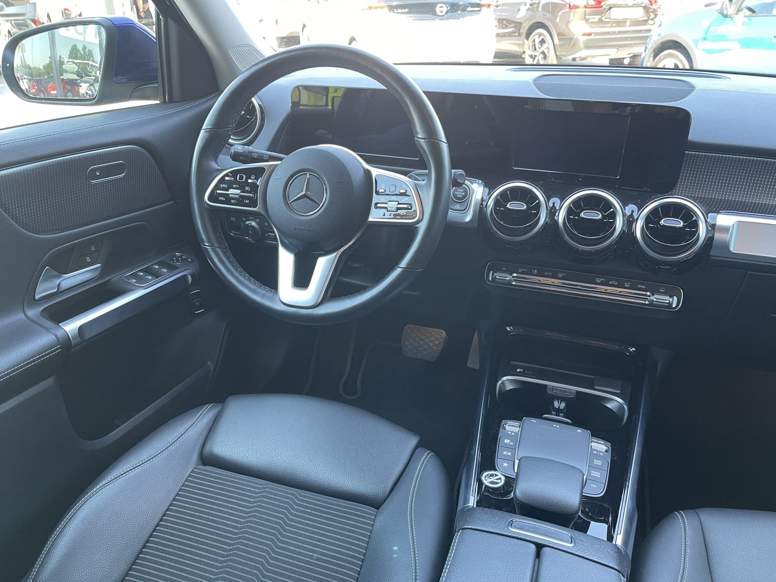 Mercedes-Benz GLB 200 D, fotografija 14