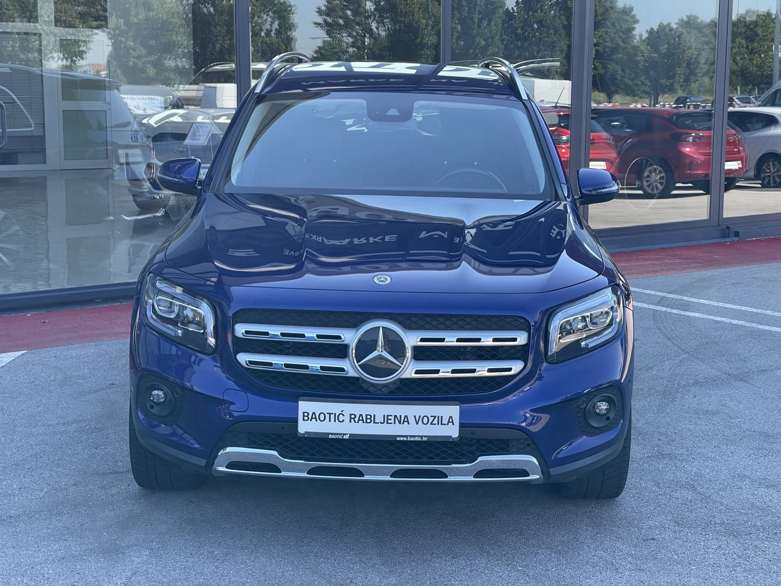 Mercedes-Benz GLB 200 D, fotografija 3