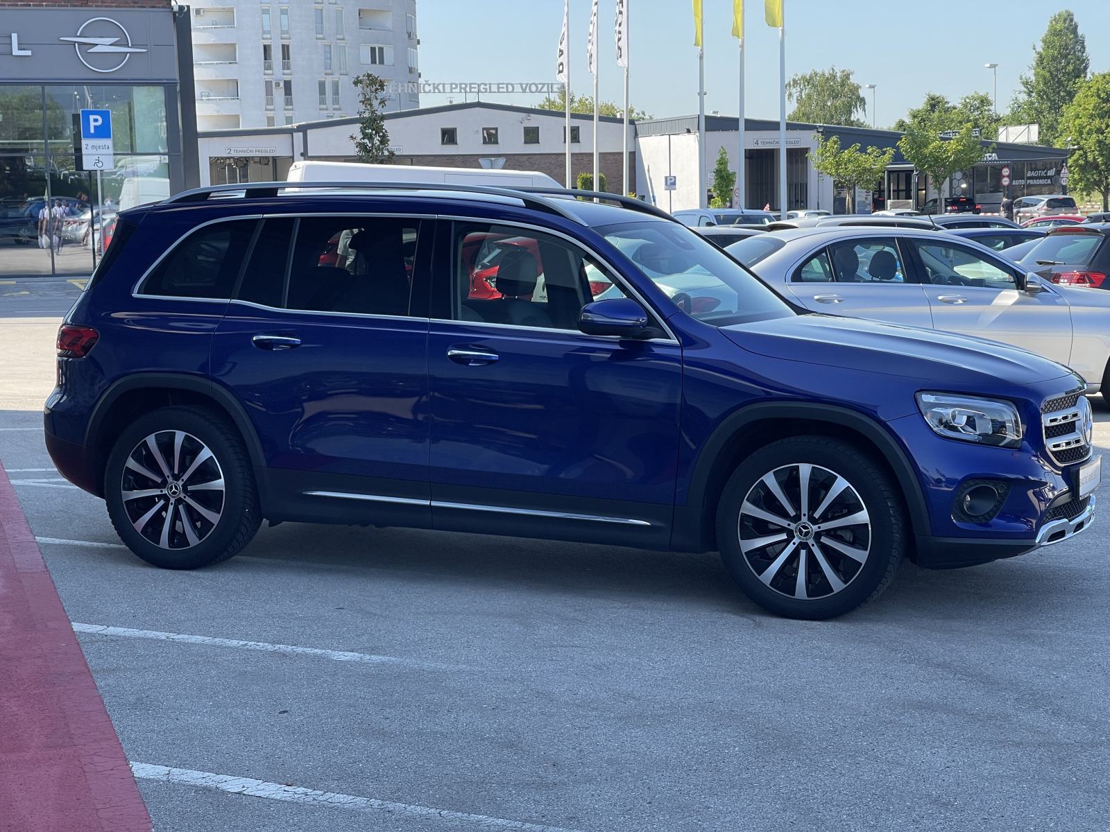 Mercedes-Benz GLB 200 D, fotografija 5