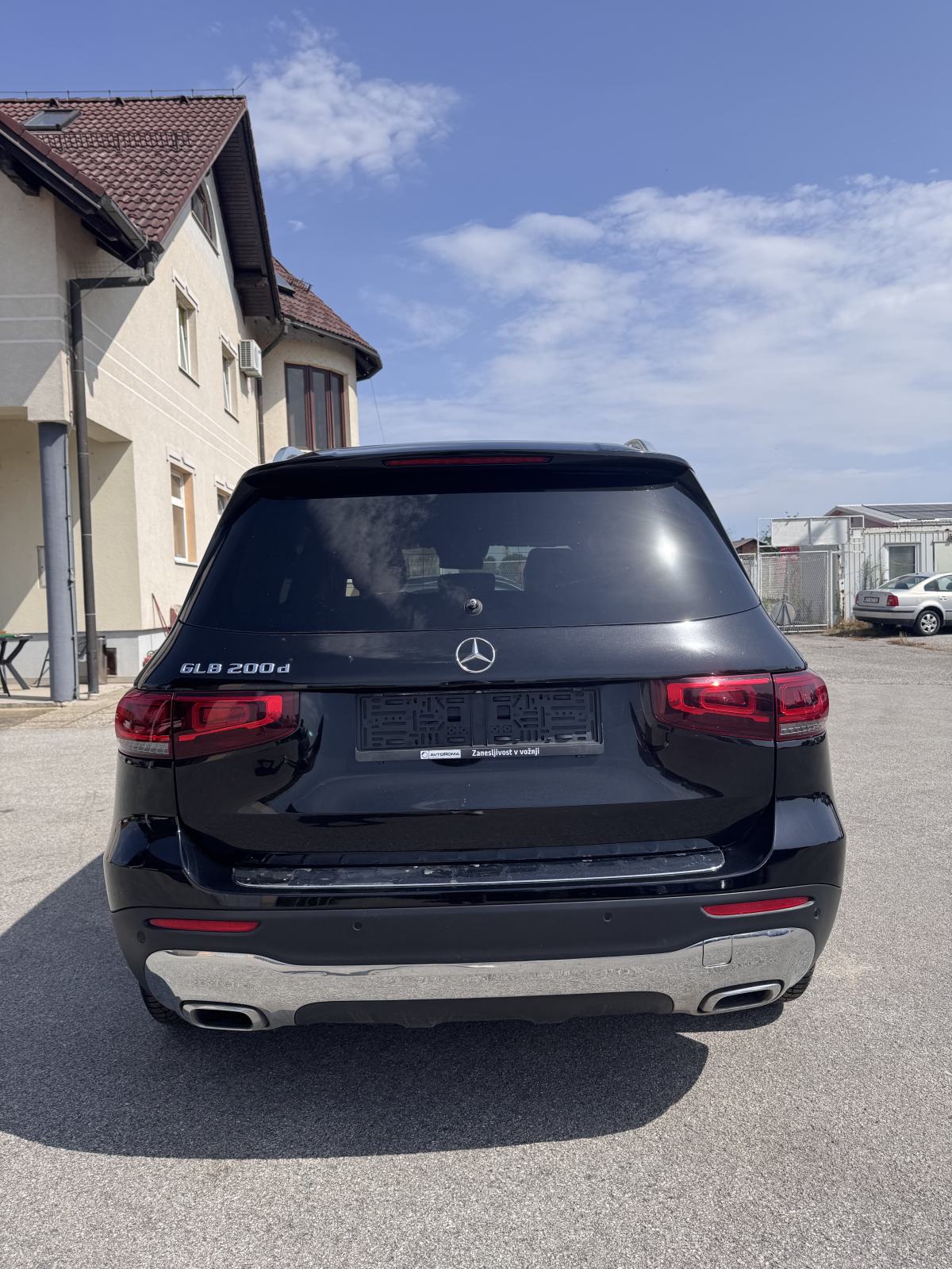 Mercedes-Benz GLB 200d automatik, fotografija 4
