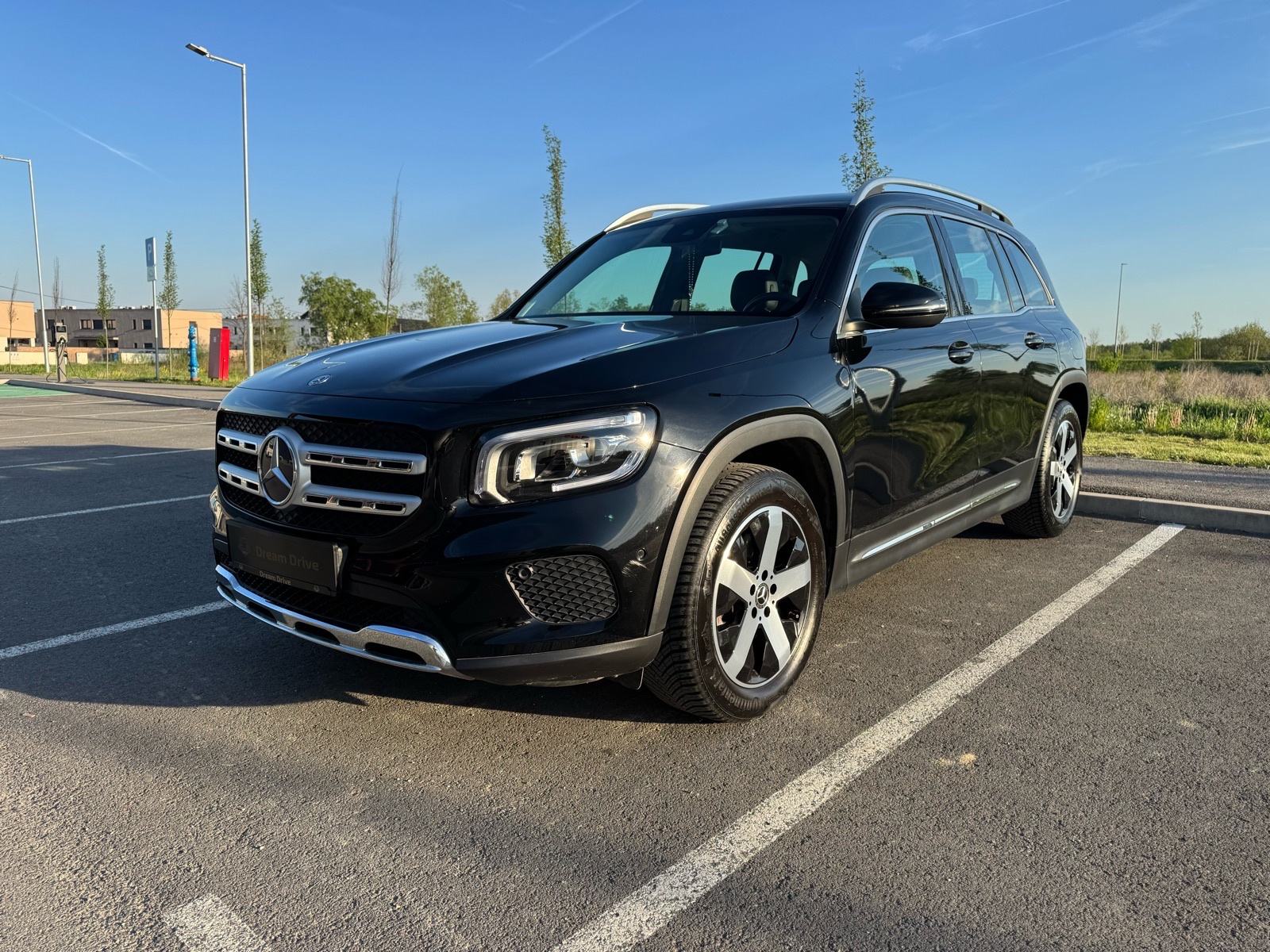 Mercedes-Benz GLB 200d, fotografija 1