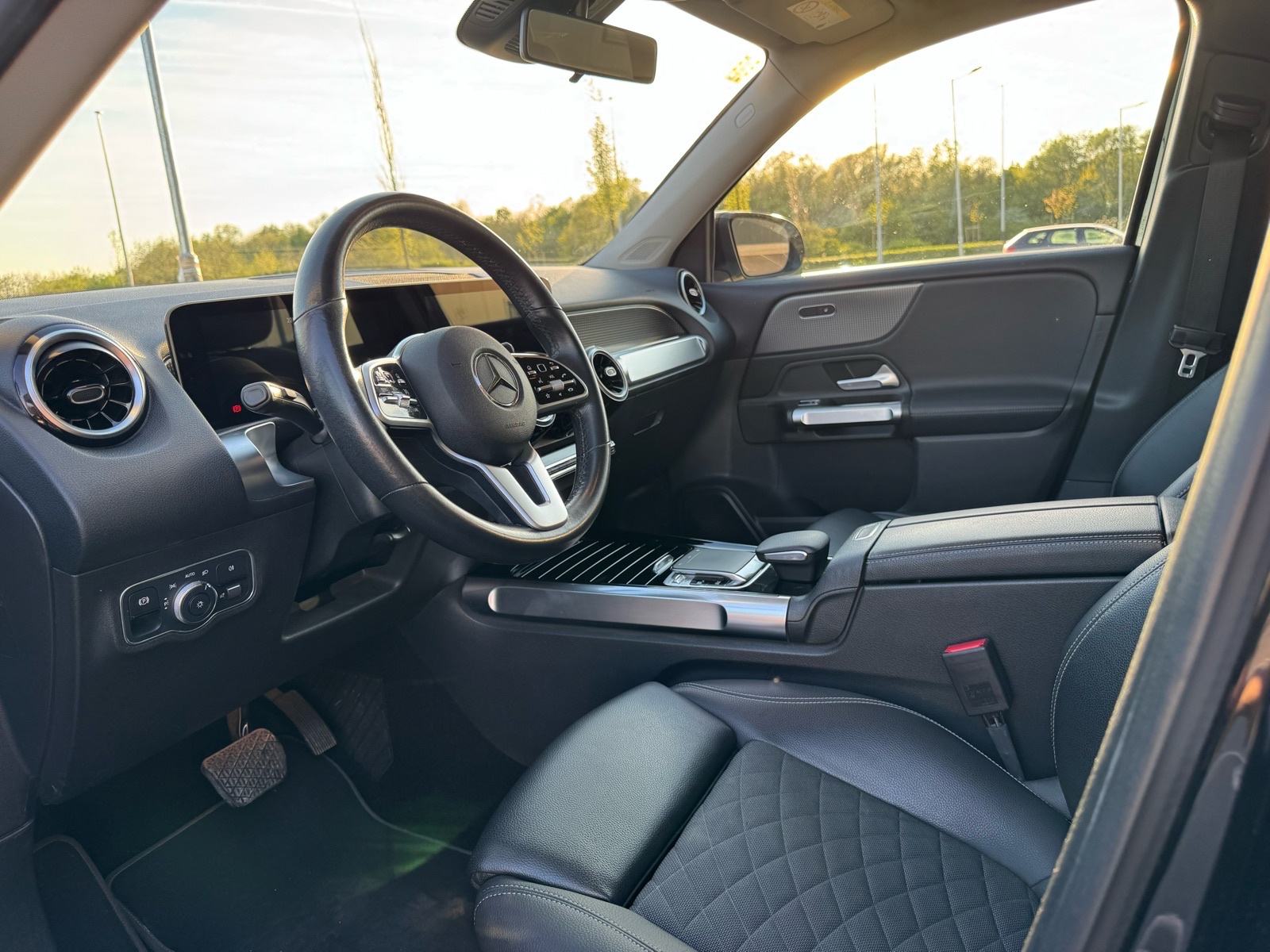 Mercedes-Benz GLB 200d, fotografija 6