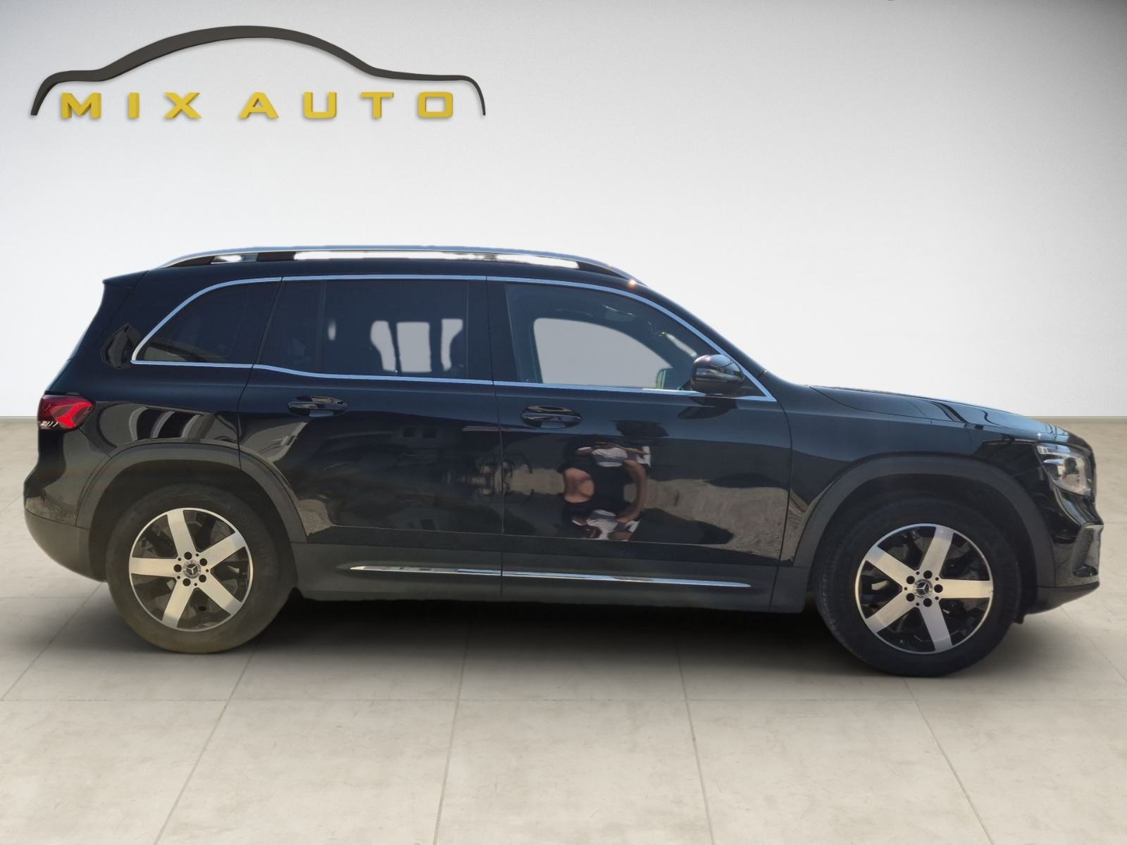 Mercedes-Benz GLB 220 D automatik 140 KW 2021 GODINA, fotografija 4
