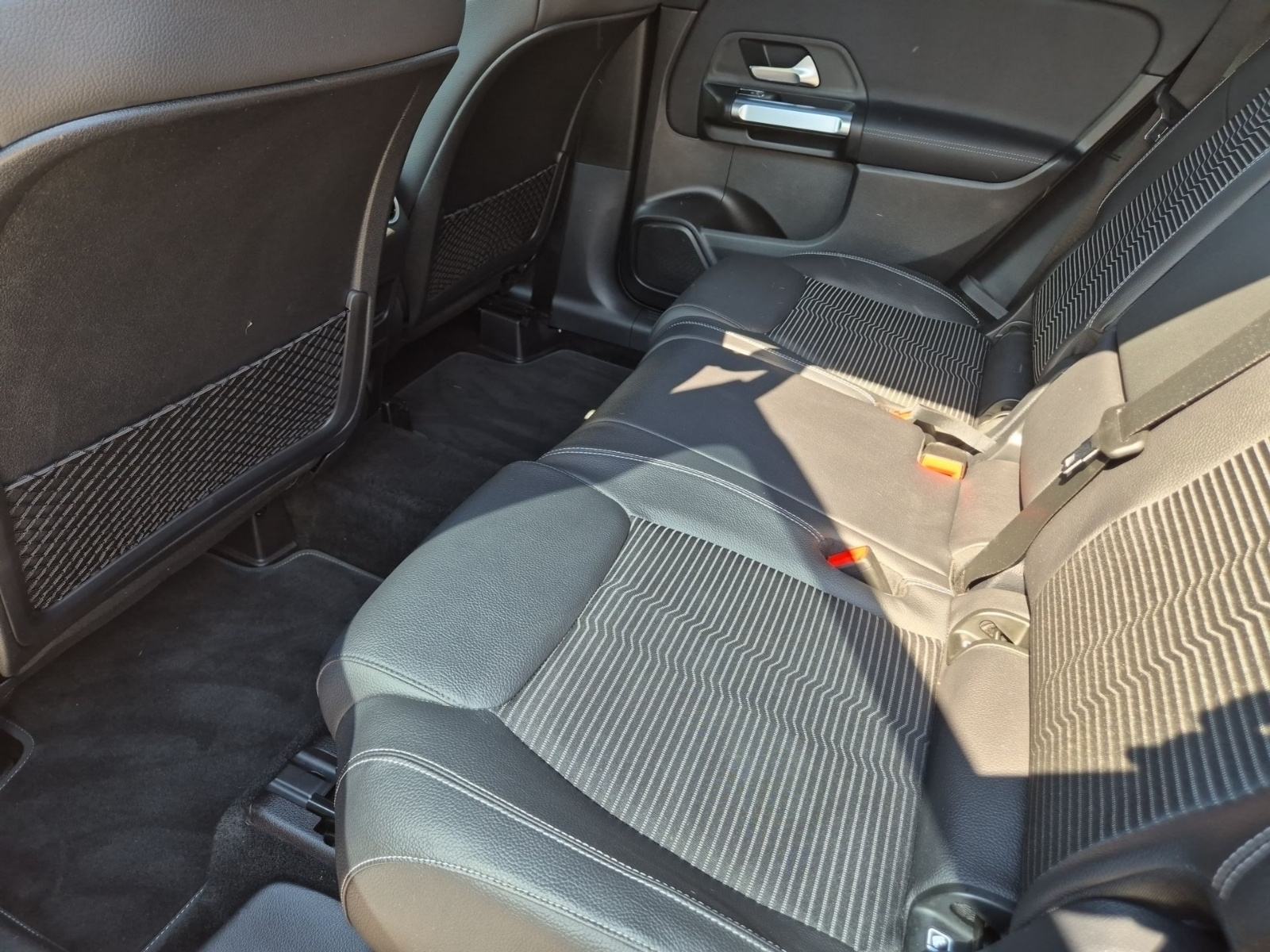 Mercedes-Benz GLB 220 D automatik 140 KW 2021 GODINA, fotografija 10
