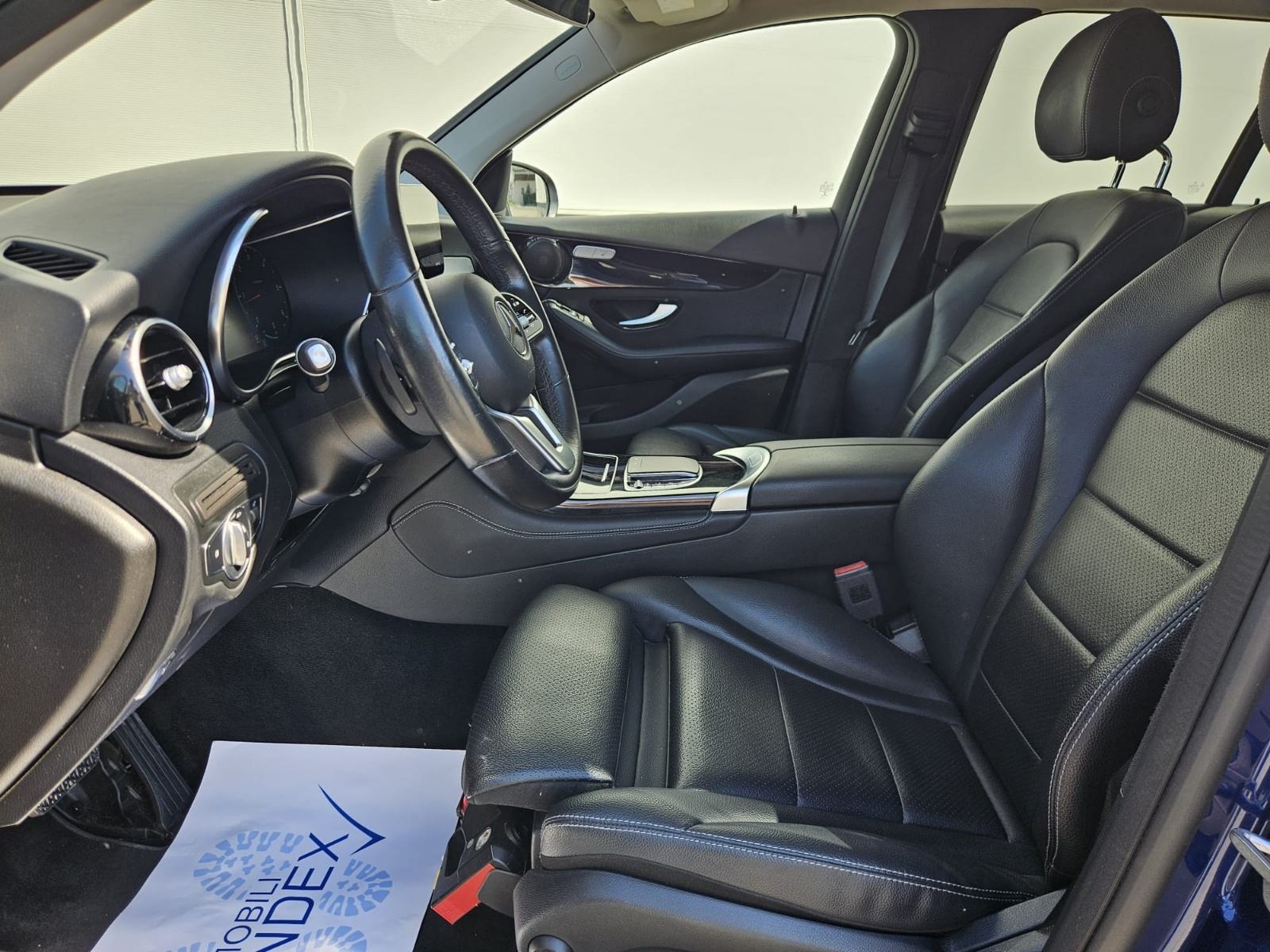 Mercedes-Benz GLC 200 4MATIC automatik, fotografija 9