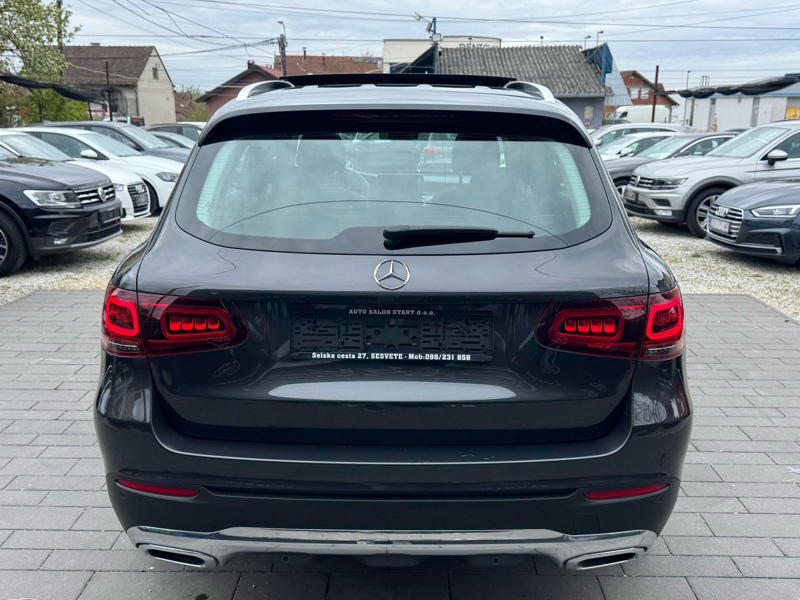 Mercedes-Benz GLC 200d / AUTOMATIK / 4x4 / PANORAMA / KAMERA / JAMSTVO, fotografija 5