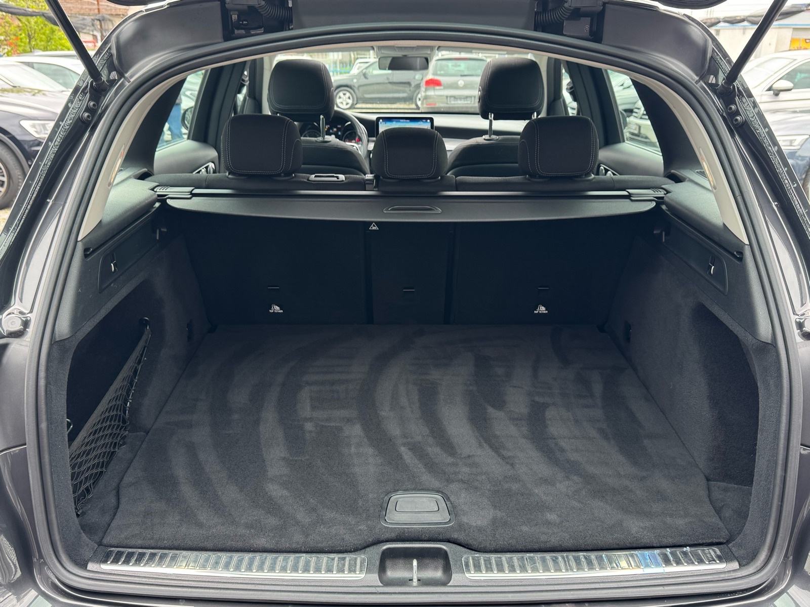 Mercedes-Benz GLC 200d / AUTOMATIK / 4x4 / PANORAMA / KAMERA / JAMSTVO, fotografija 12
