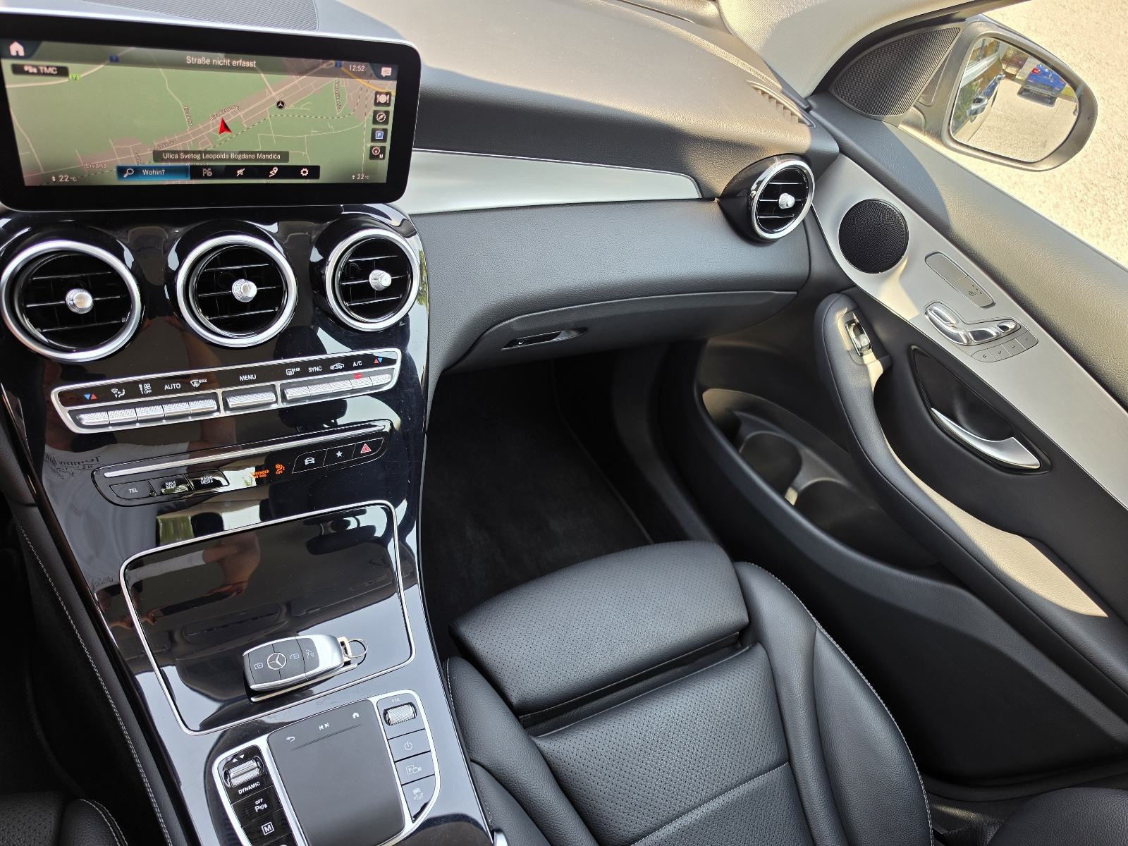 Mercedes-Benz GLC 220 d 4Matic 75TKM,SERV,NAVI.,LED,ALU,KAM,PDC,KOŽA, fotografija 12