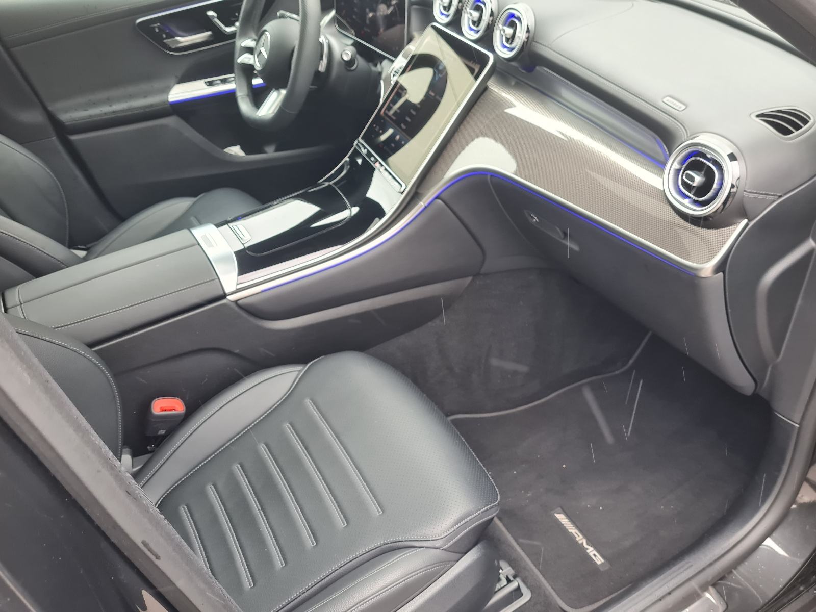 Mercedes-Benz GLC 220 d 4MATIC AMG --2024.g.--24.000km--, fotografija 13