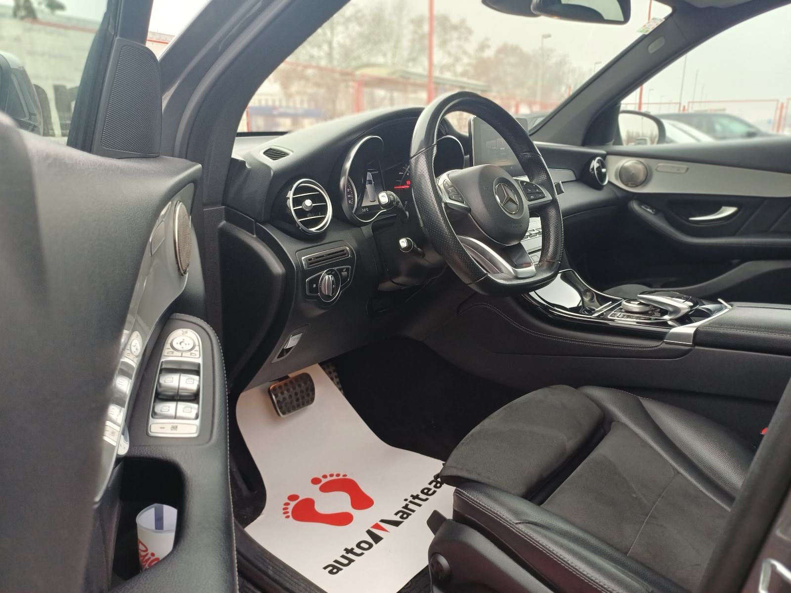 Mercedes-Benz GLC 220 d 4MATIC AMG *Koža,Panorama,Navi,Led,Alu"19*, fotografija 5
