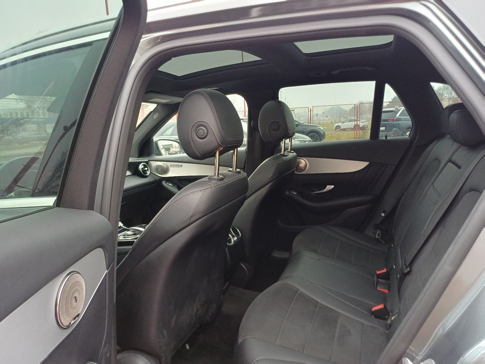 Mercedes-Benz GLC 220 d 4MATIC AMG *Koža,Panorama,Navi,Led,Alu"19*, fotografija 7
