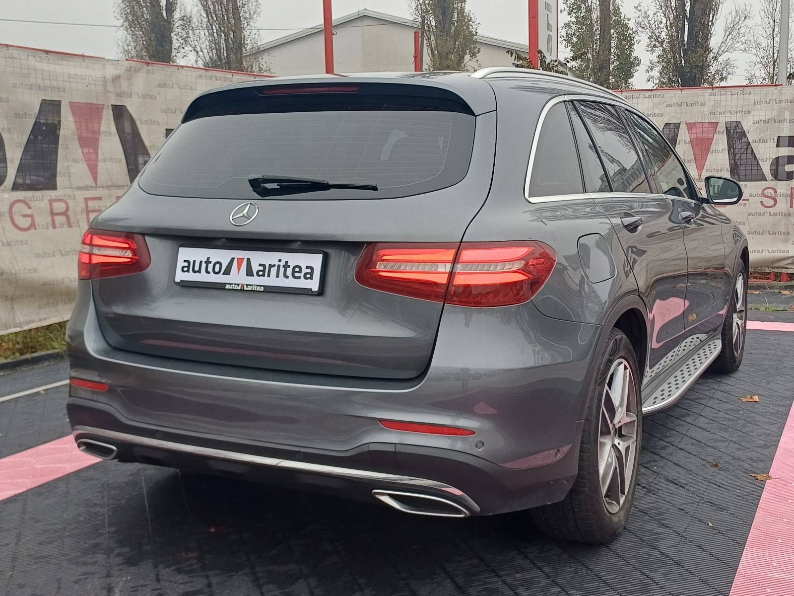 Mercedes-Benz GLC 220 d 4MATIC AMG *Koža,Panorama,Navi,Led,Alu"19*, fotografija 13