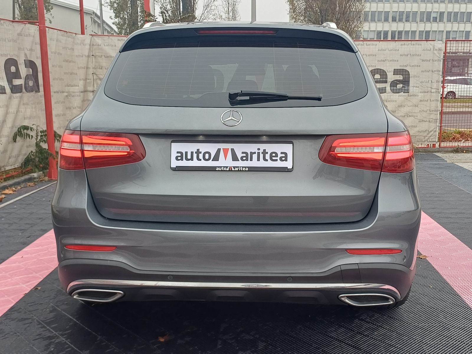 Mercedes-Benz GLC 220 d 4MATIC AMG *Koža,Panorama,Navi,Led,Alu"19*, fotografija 15
