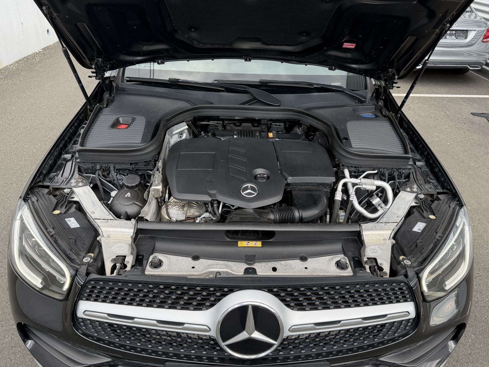 Mercedes-Benz GLC 220 D 4MATIC AMG line automatik, fotografija 8