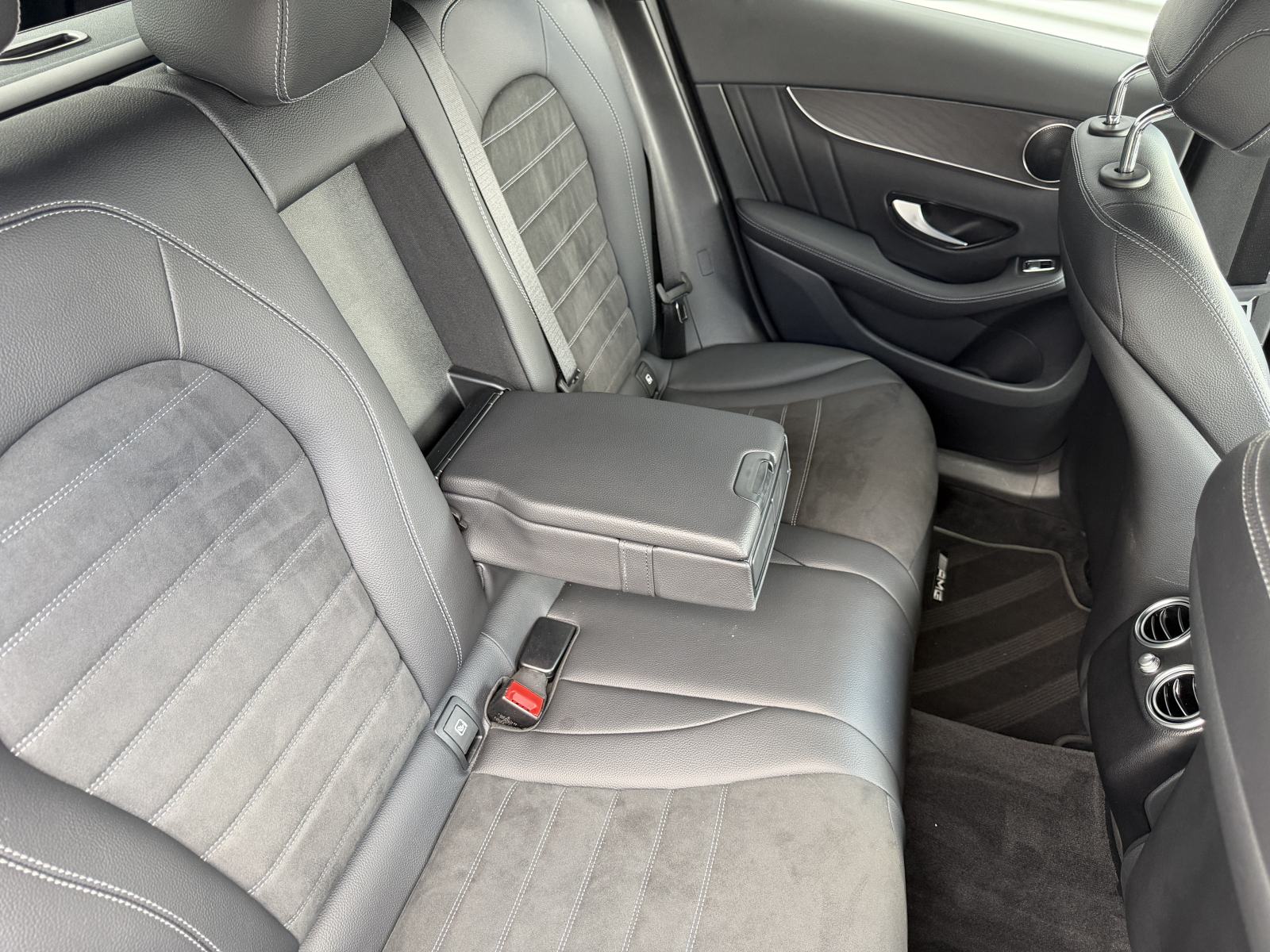 Mercedes-Benz GLC 220 D 4MATIC AMG line automatik, fotografija 19