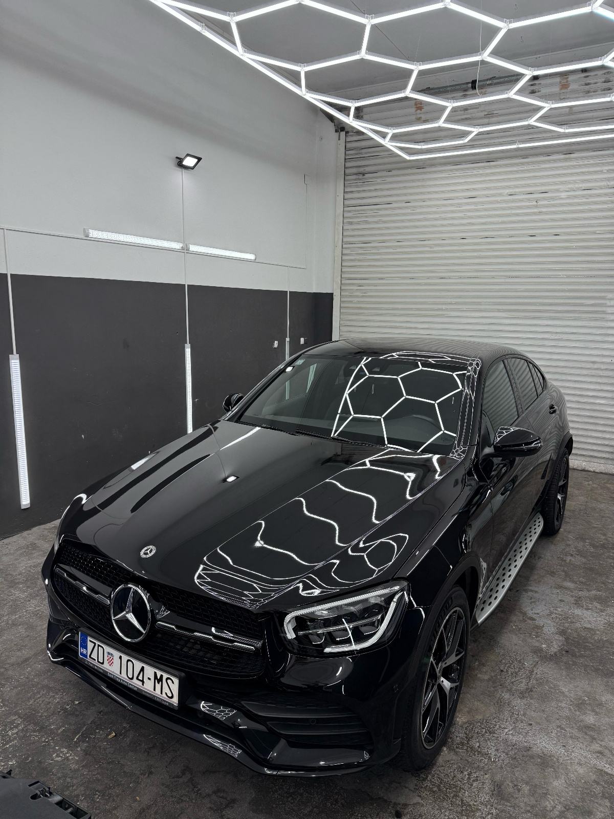 Mercedes-Benz GLC 220 d 4MATIC automatik AMG paket opreme, pogled izvana - slika 1