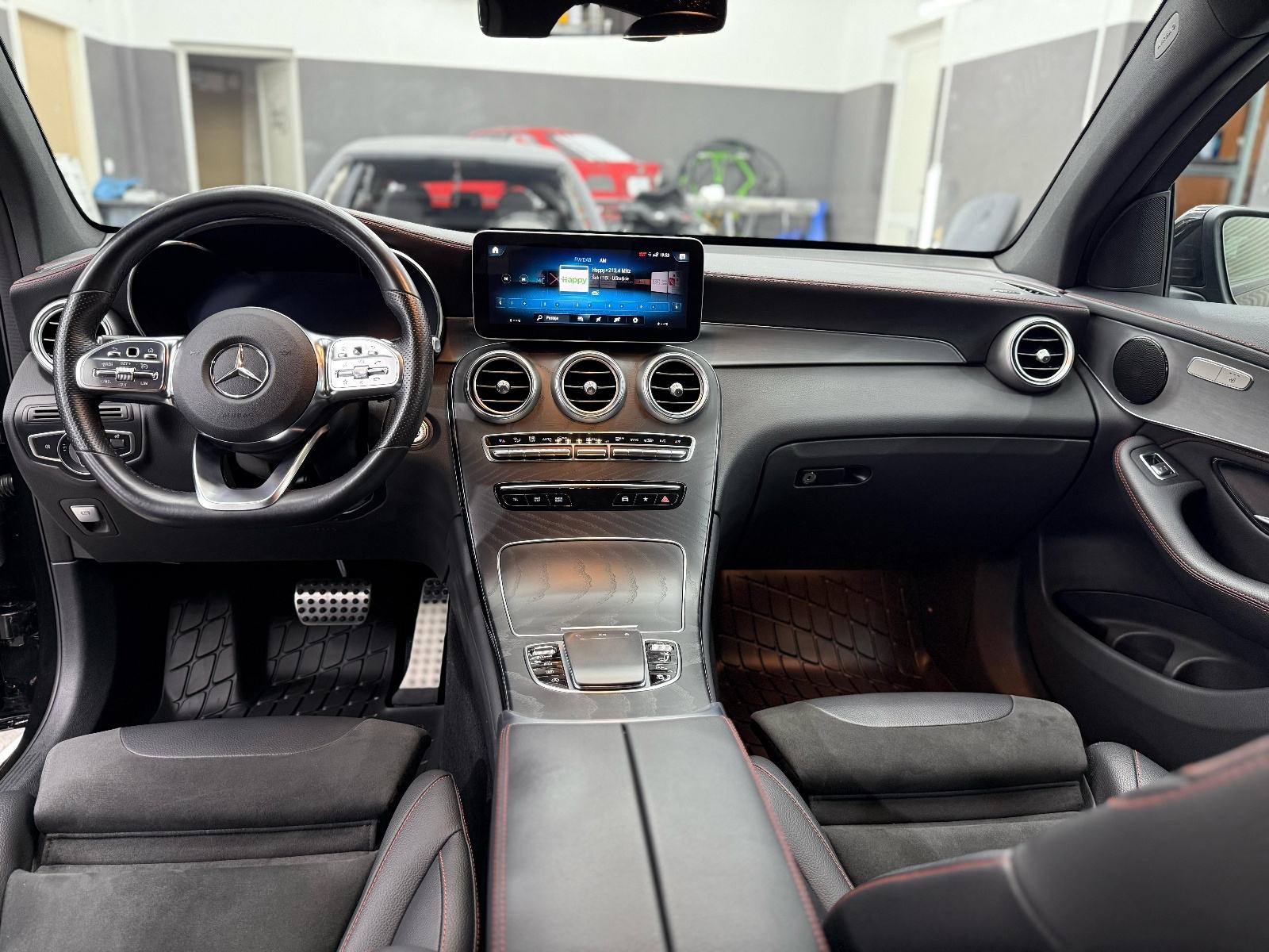 Mercedes-Benz GLC 220 d 4MATIC automatik AMG paket opreme, pogled izvana - slika 2