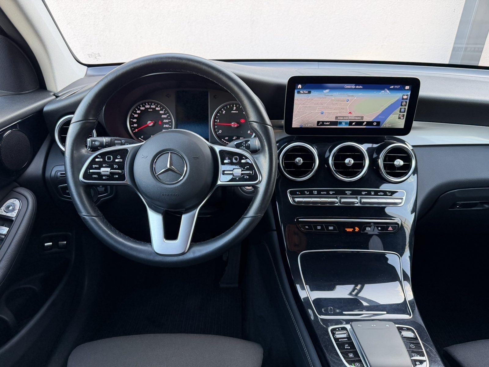 MERCEDES-BENZ GLC 220 d 4MATIC AVANTGARDE, fotografija 16