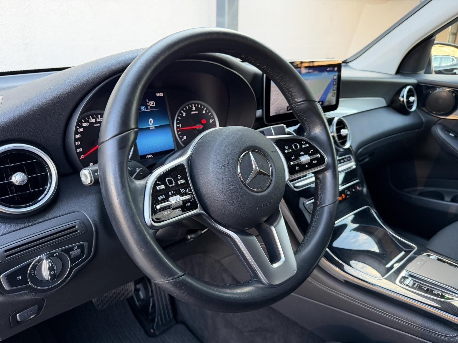 MERCEDES-BENZ GLC 220 d 4MATIC AVANTGARDE, fotografija 13