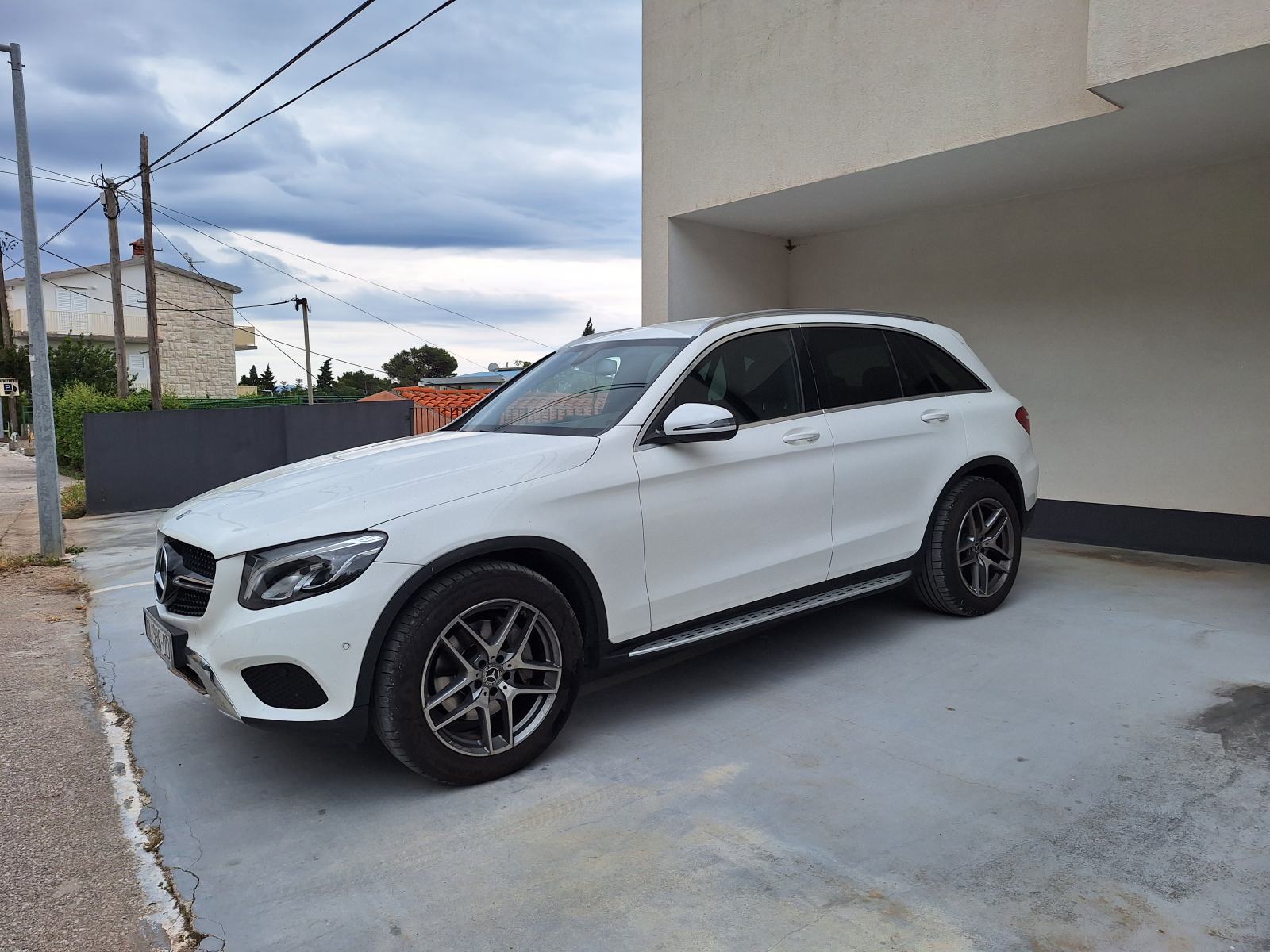 Mercedes-Benz GLC 220 d 4x4 automatik reg godinu dana, fotografija 2