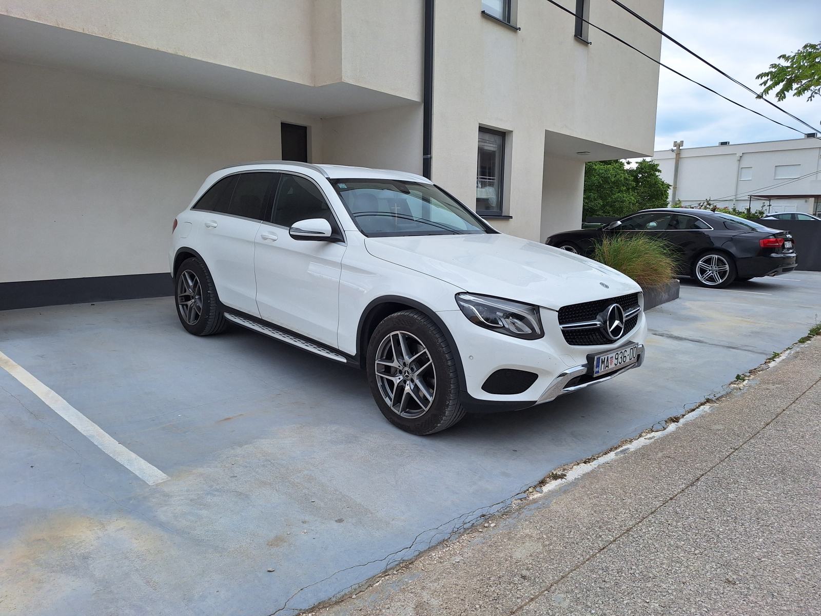 Mercedes-Benz GLC 220 d 4x4 automatik reg godinu dana, fotografija 3