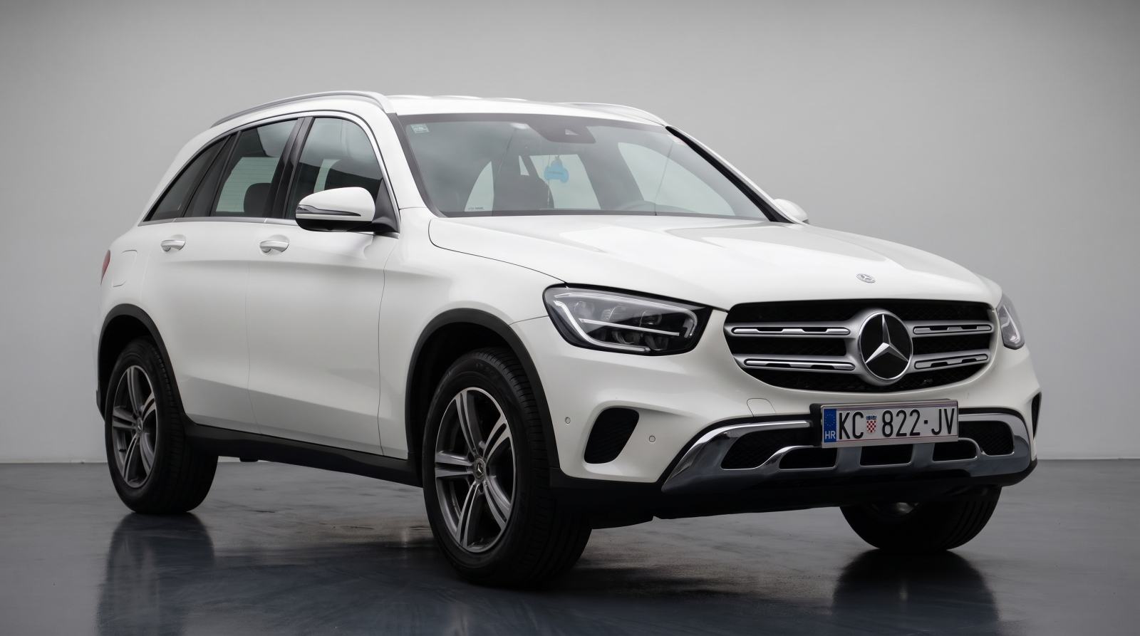 Mercedes-Benz GLC 220 d AMG LINE 4MATIC KAO NOV!!, fotografija 3