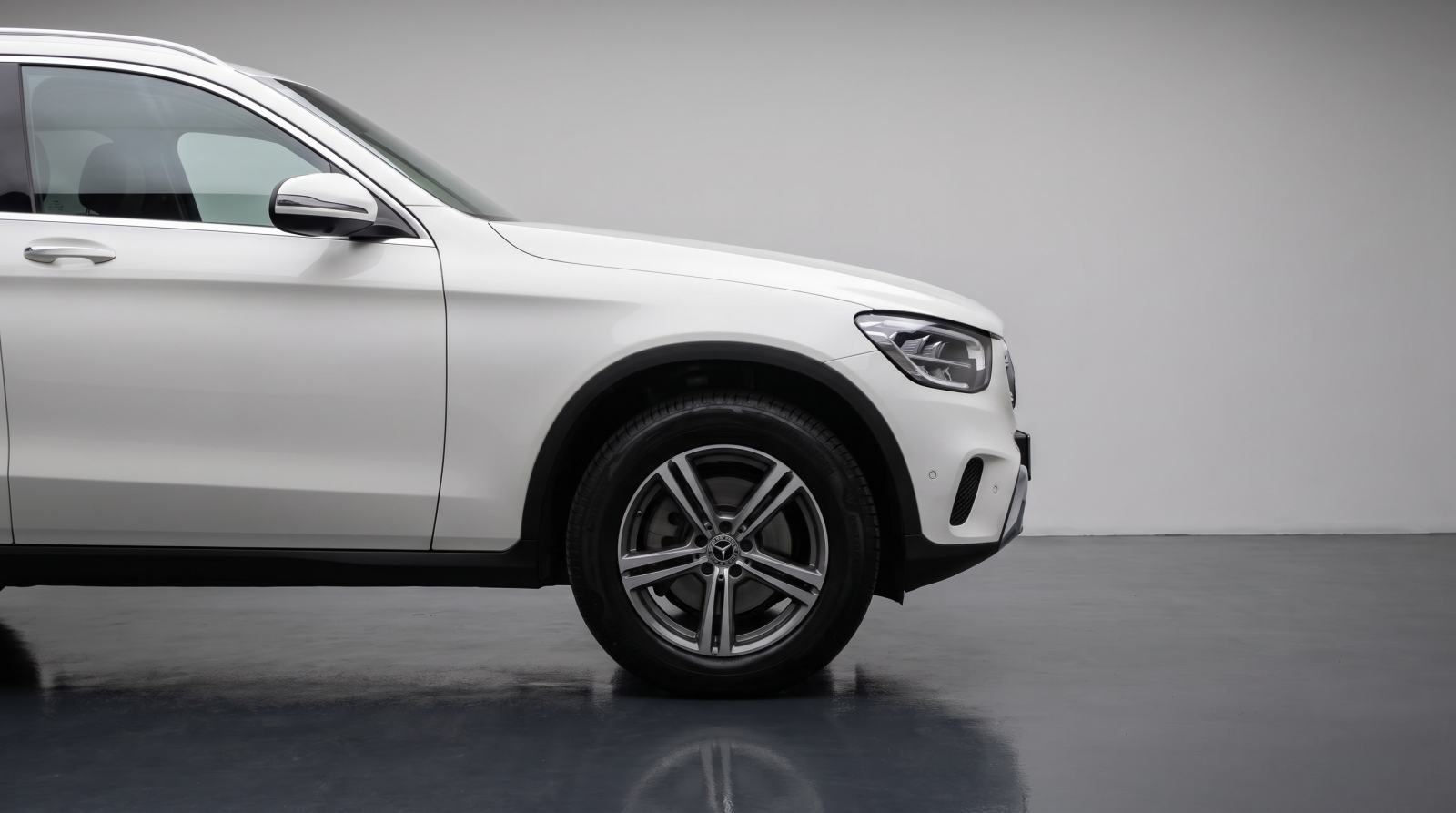 Mercedes-Benz GLC 220 d AMG LINE 4MATIC KAO NOV!!, fotografija 10