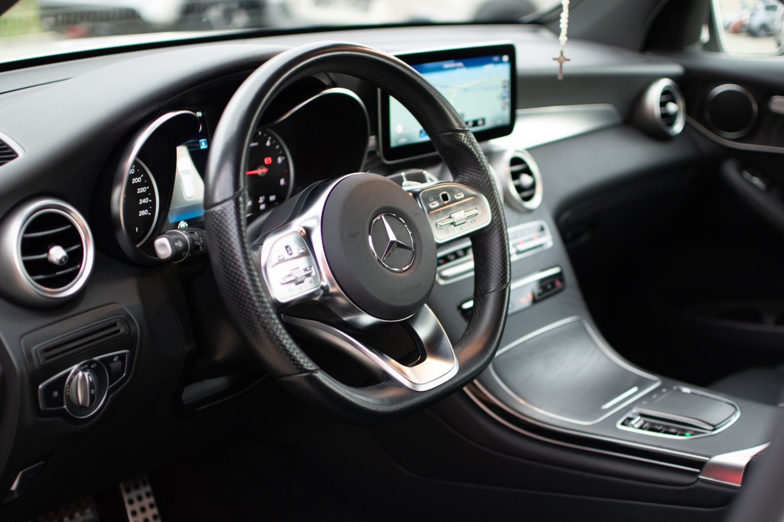 Mercedes-Benz GLC 220 d AMG LINE 4MATIC KAO NOV!!, fotografija 11
