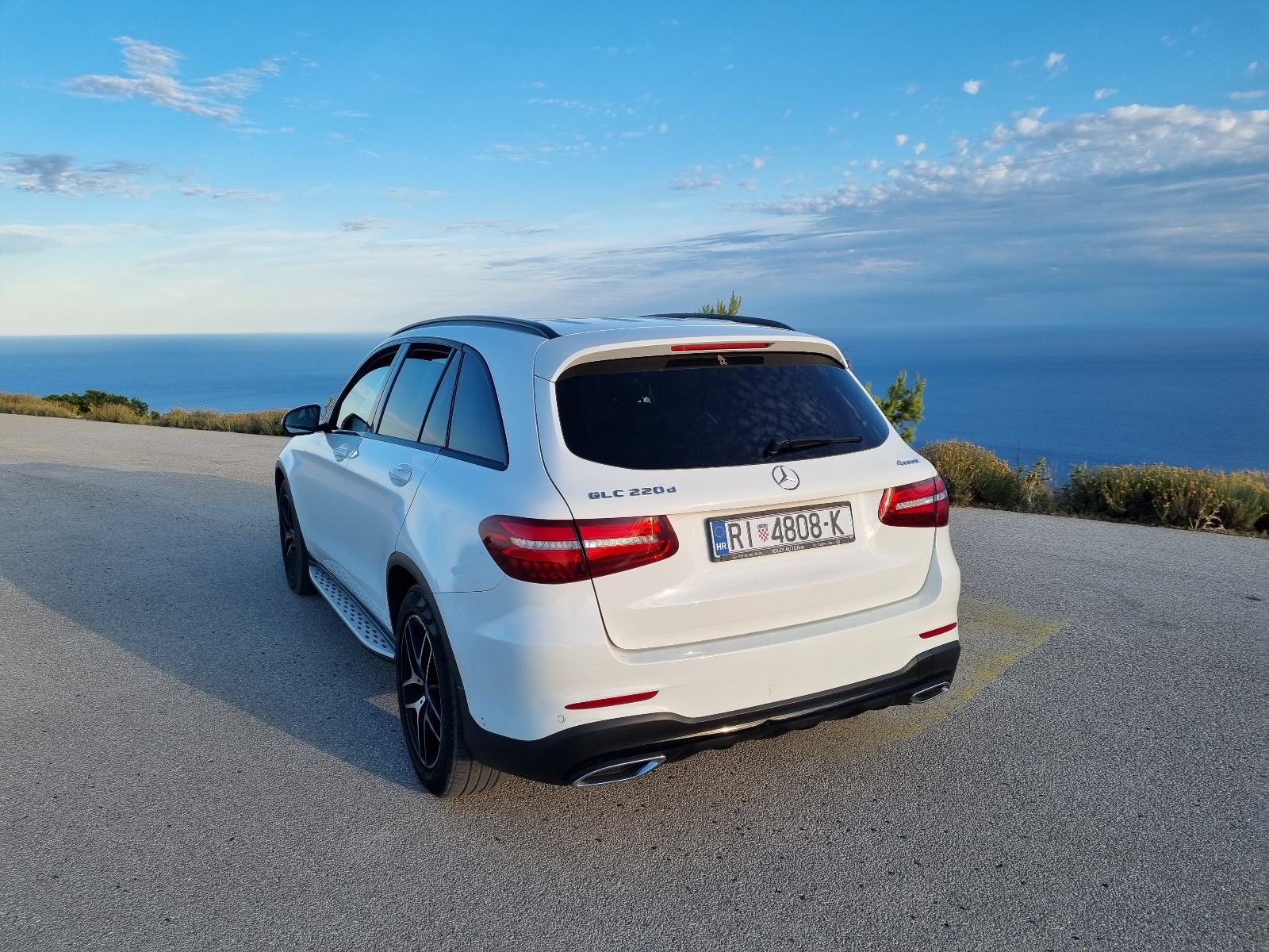 Mercedes-Benz GLC 220d AMGx2/night paket/PANO/9G/4MATIC, fotografija 2