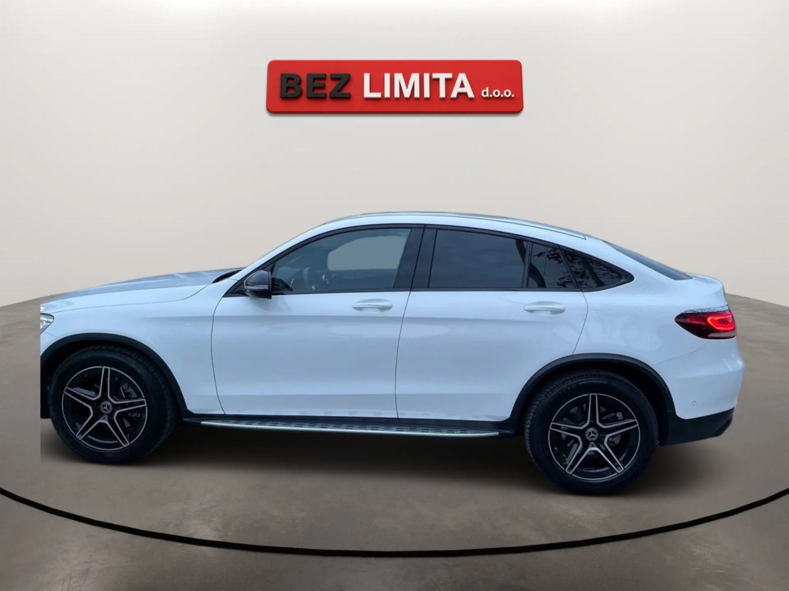 Mercedes-Benz GLC 220 d automatik AMG***AUTOMOBILI BEZ LIMITA***, fotografija 7
