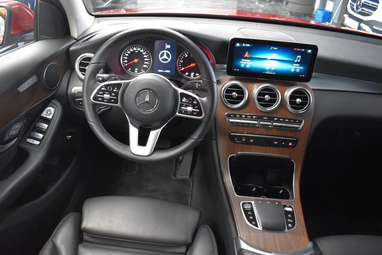 Mercedes-Benz GLC 220 d avantgarde,koža,automatik,led,nabi.kamera, fotografija 6