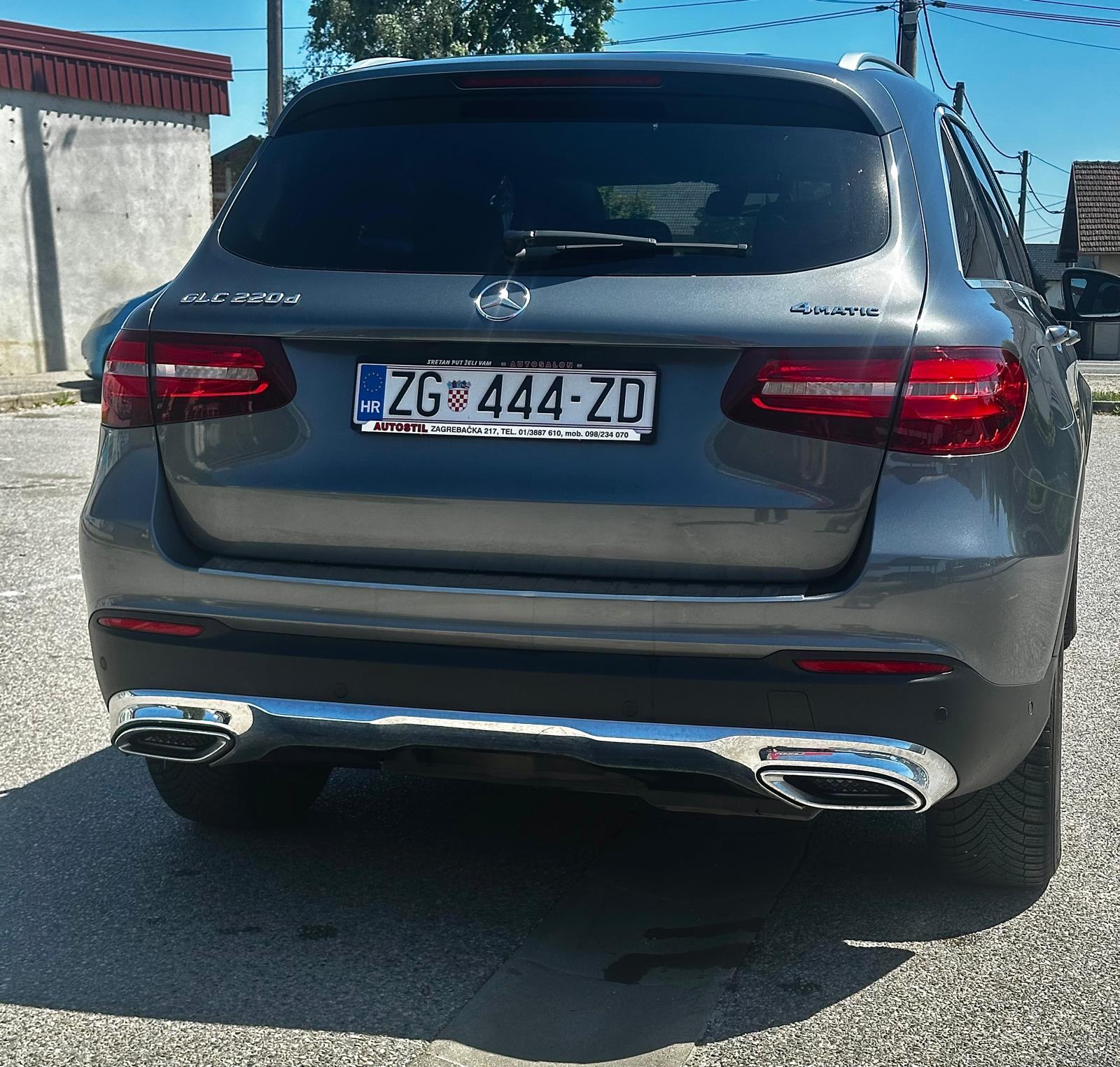 Mercedes-Benz GLC 220 d 4 MATIC *EXCLUSIVE* AMG *PANORAMA* 9G, fotografija 5