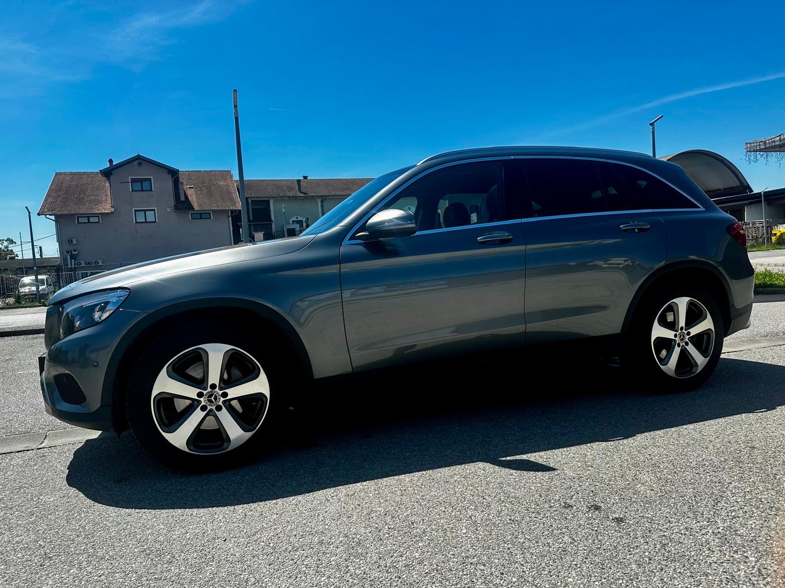 Mercedes-Benz GLC 220 d 4 MATIC *EXCLUSIVE* AMG *PANORAMA* 9G, fotografija 8