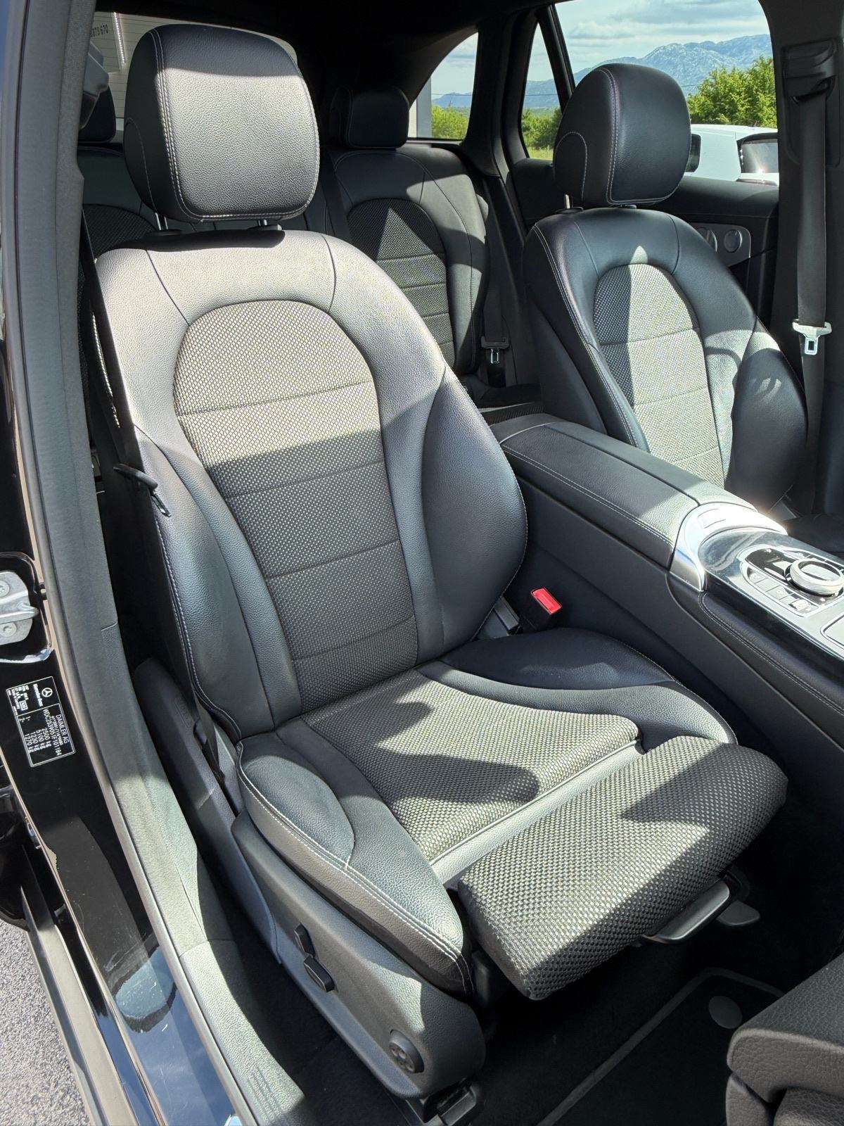 ♦️MERCEDES-BENZ GLC 220CDI♦️JAMSTVO♦️MATRIX-~LED~PANORAMA~NAVI~R19♦️, fotografija 16