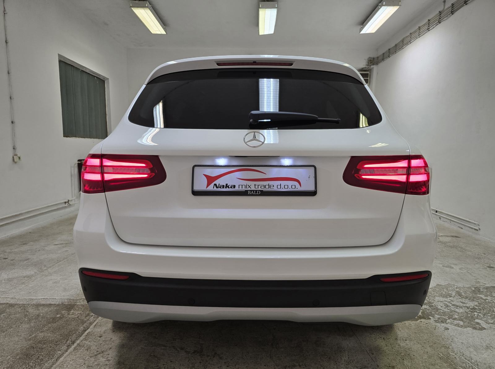 Mercedes-Benz GLC 220d 4X4 89.000 KM LED/NAV/KAM/MEMO/MB-100 GARANCIJA, fotografija 6