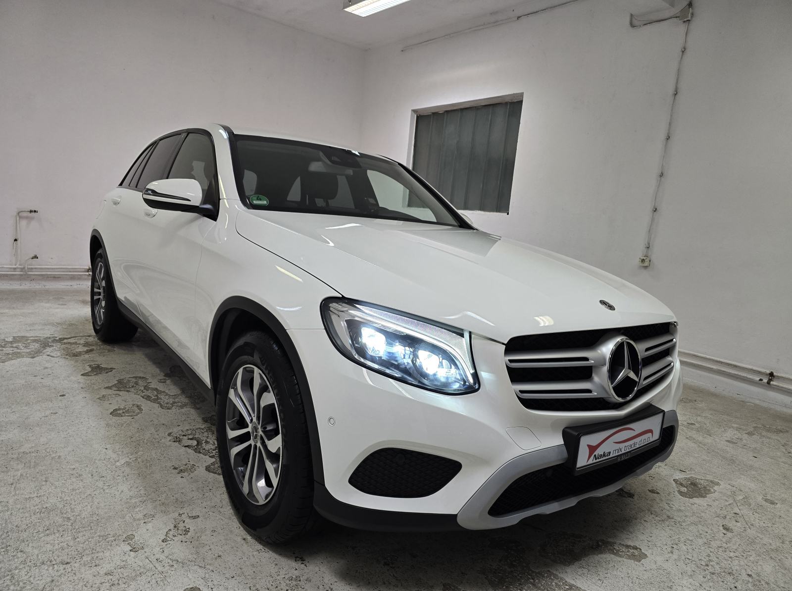 Mercedes-Benz GLC 220d 4X4 89.000 KM LED/NAV/KAM/MEMO/MB-100 GARANCIJA, fotografija 9