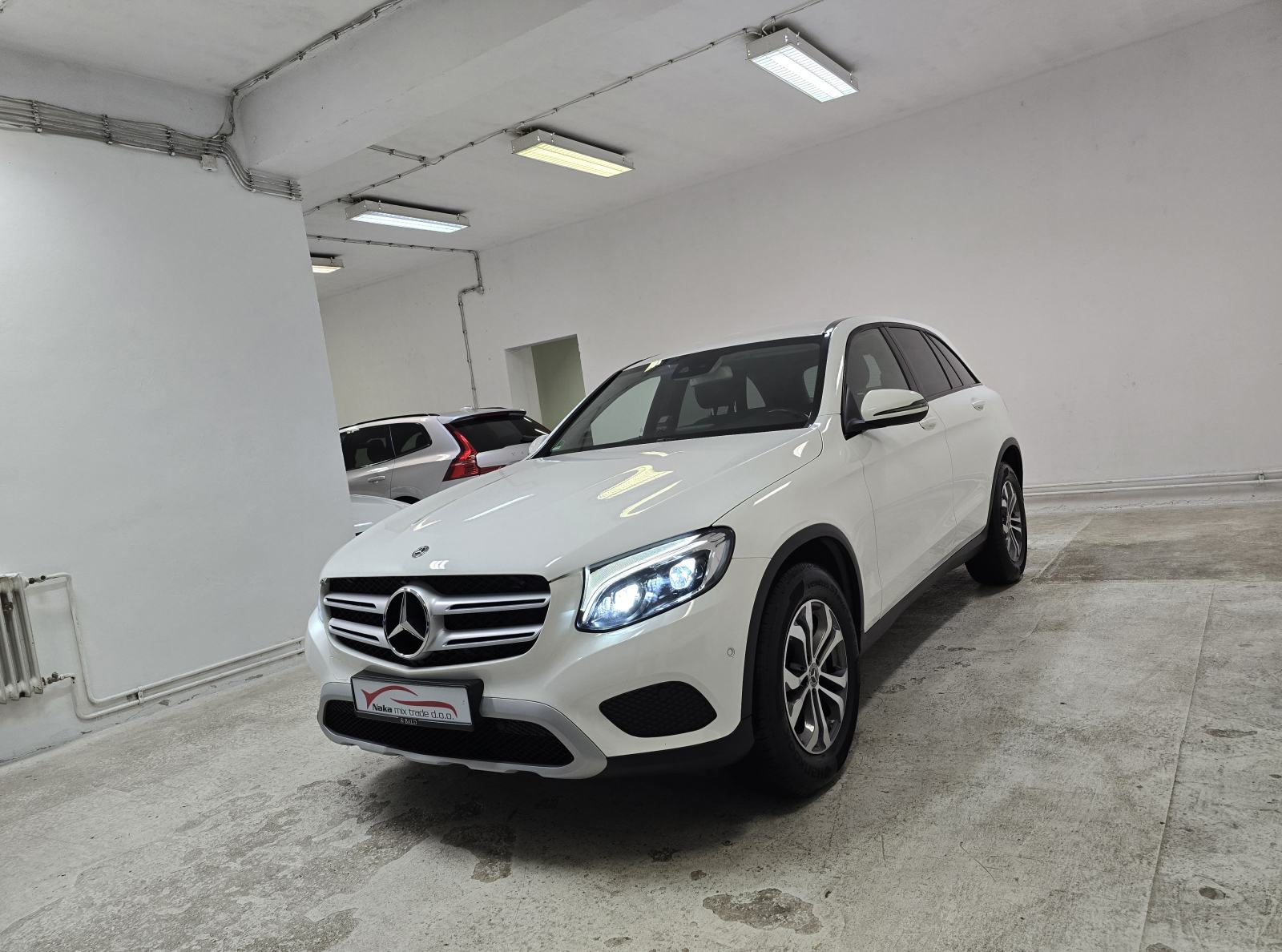 Mercedes-Benz GLC 220d 4X4 89.000 KM LED/NAV/KAM/MEMO/MB-100 GARANCIJA, pogled izvana - slika 1
