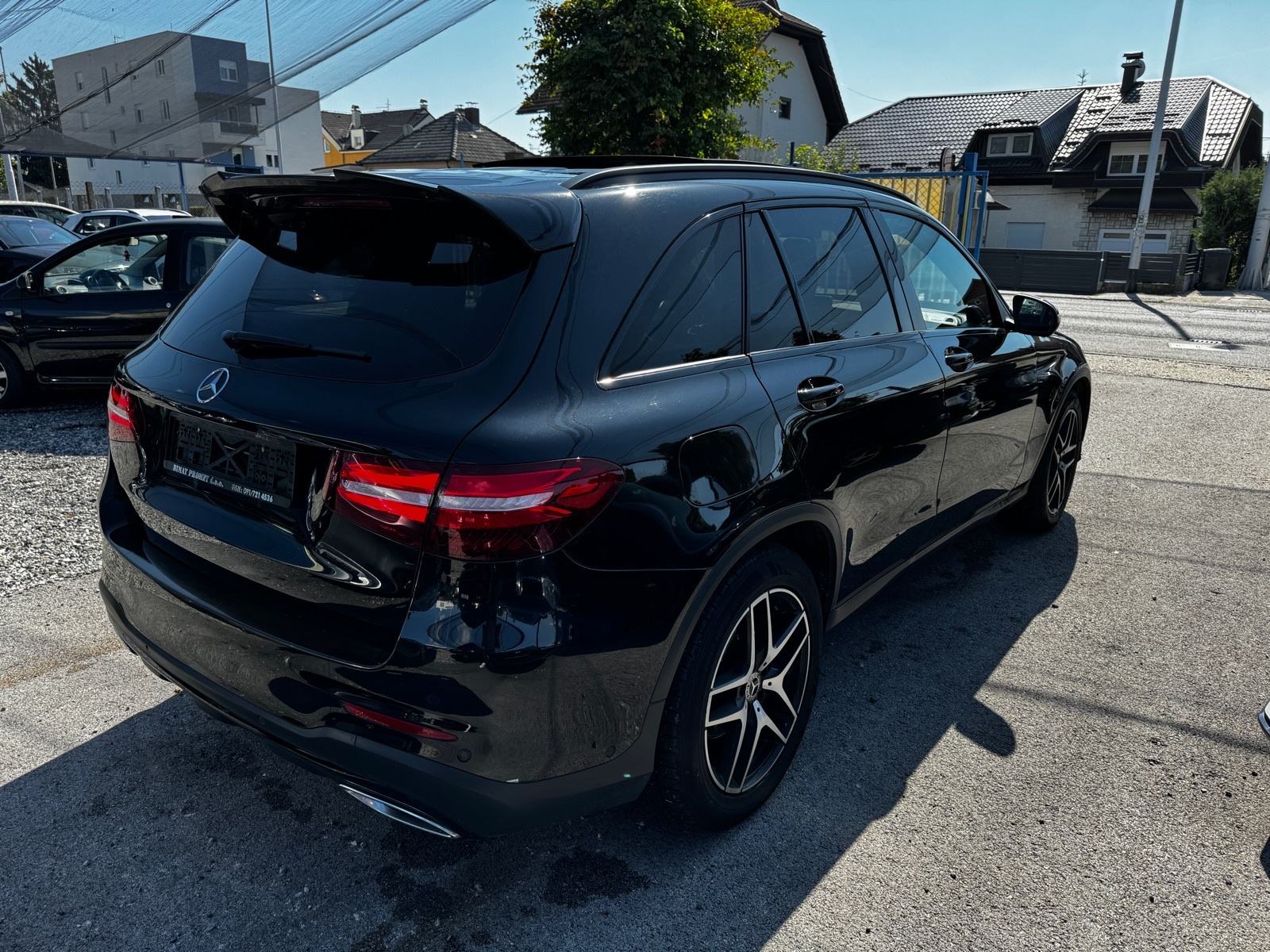 Mercedes-Benz GLC 220d AMG*4MATIC*NAPRAVLJEN VELIKI SERVIS*GARANCIJA*, fotografija 5