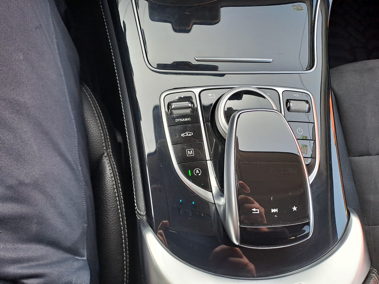 Mercedes-Benz GLC 250 3xAMG svi servisi u Mercedesu, fotografija 16