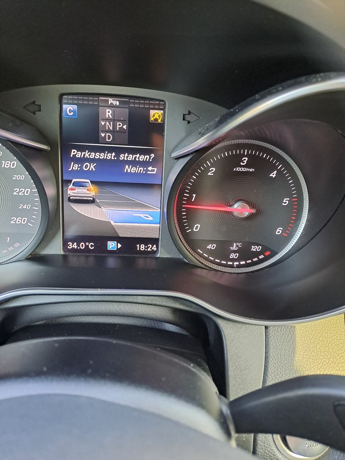 Mercedes-Benz GLC 250 3xAMG svi servisi u Mercedesu, fotografija 15