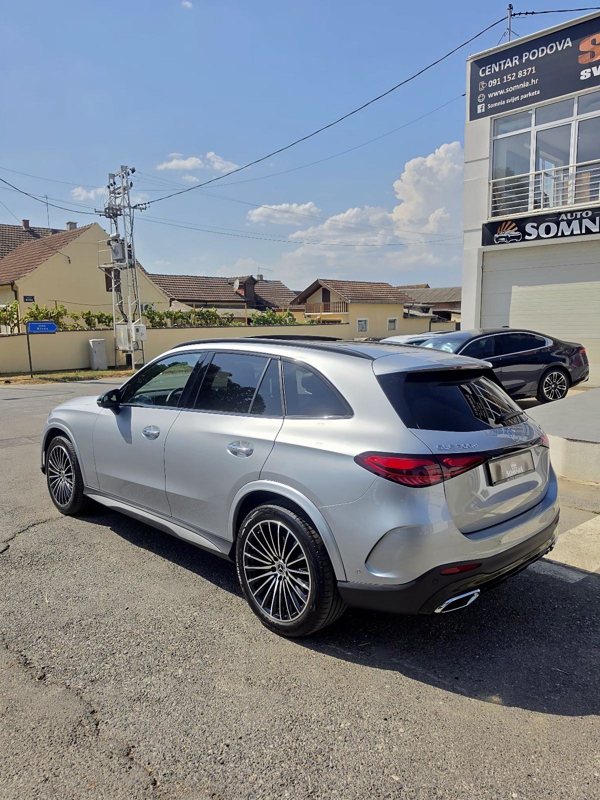 Mercedes - Benz GLC 300 4MATIC - AMG Line - 12.000 km, fotografija 3