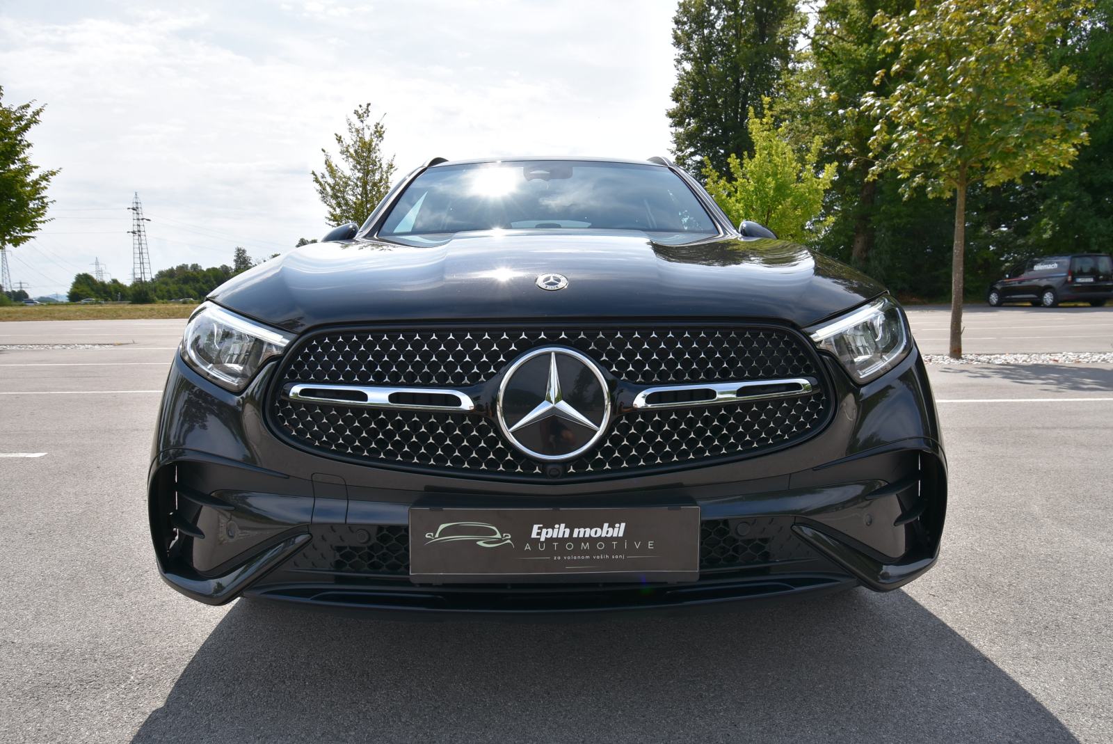 Mercedes-Benz GLC 300 4MATIC automatik, pogled izvana - slika 2