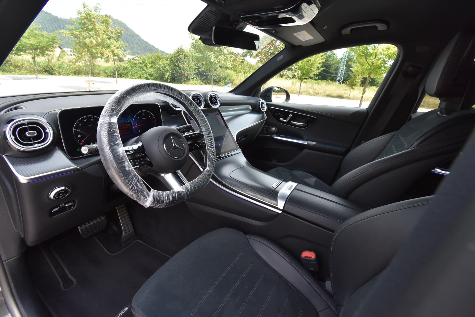 Mercedes-Benz GLC 300 4MATIC automatik, fotografija 8