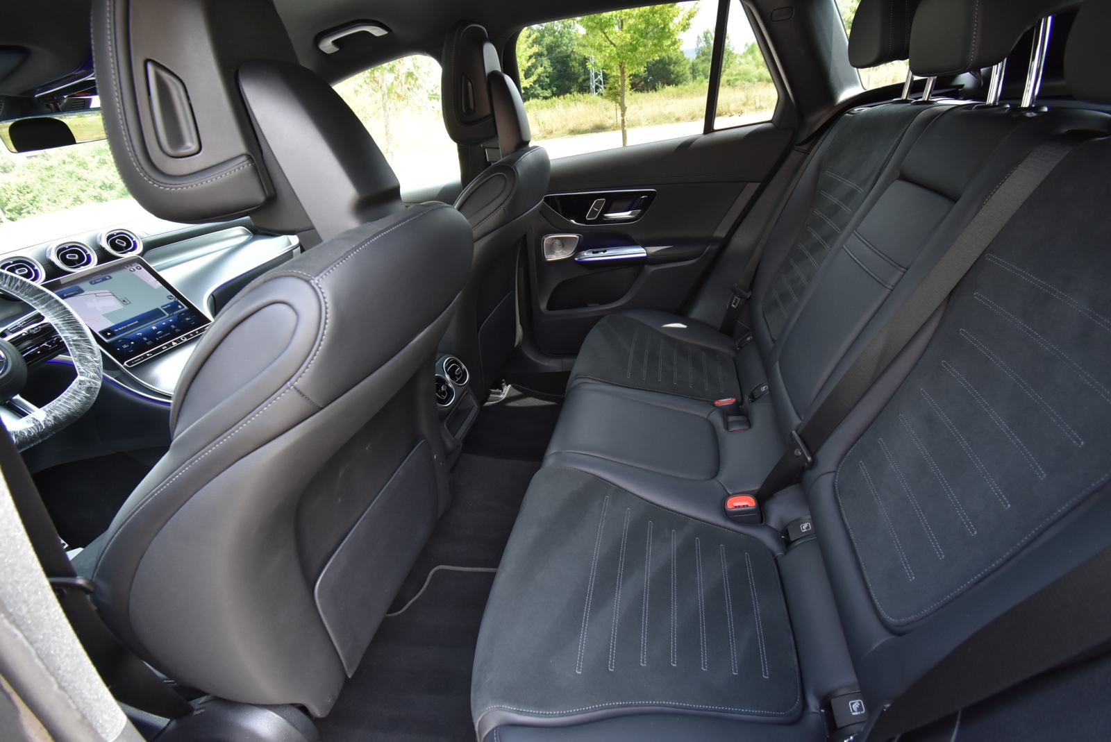 Mercedes-Benz GLC 300 4MATIC automatik, fotografija 10