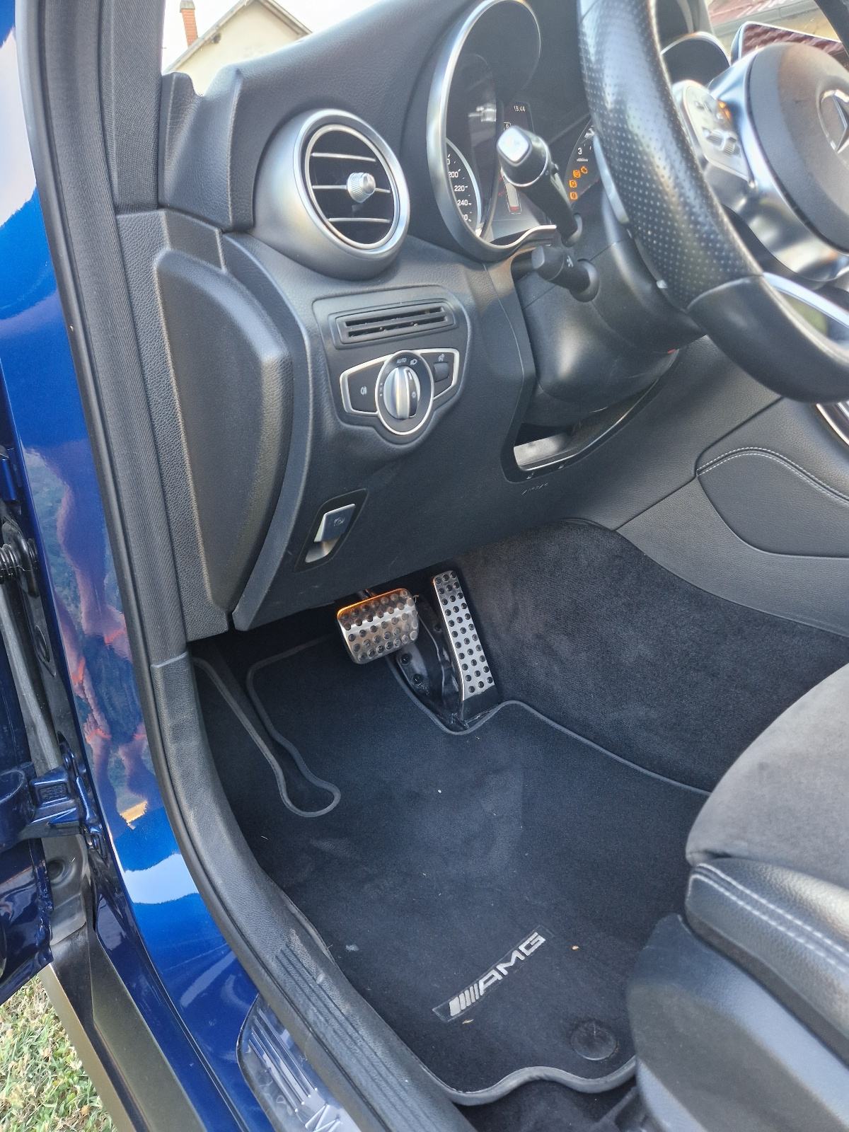 Mercedes-Benz GLC 300 D 4MATIC, fotografija 12
