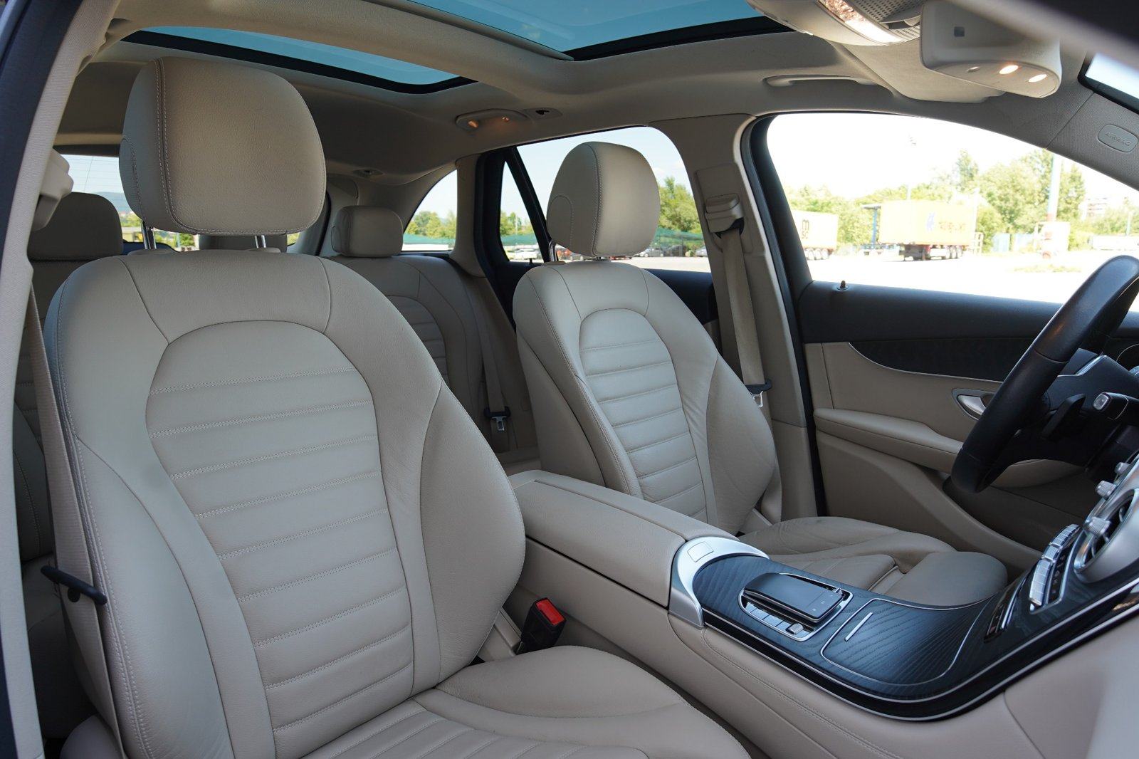 Mercedes-Benz GLC 300 E#SERVISNA#JAMSTVO##LEASING BEZ UČEŠĆA#, fotografija 11