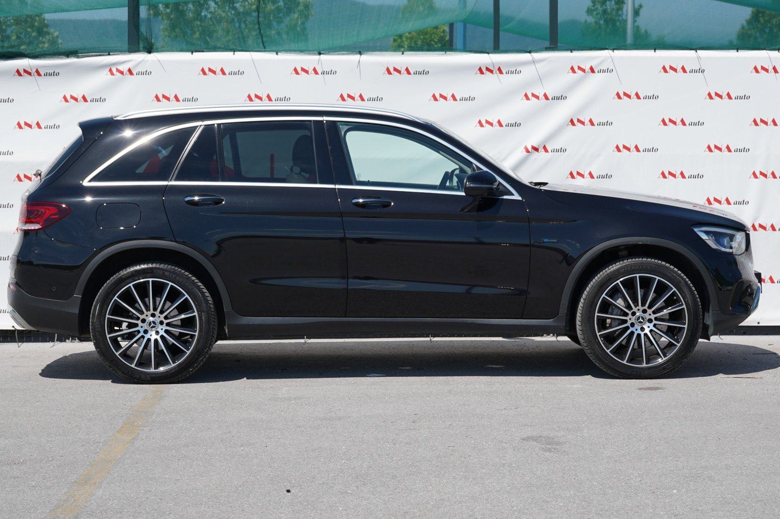 Mercedes-Benz GLC 300 E#SERVISNA#JAMSTVO##LEASING BEZ UČEŠĆA#, fotografija 3