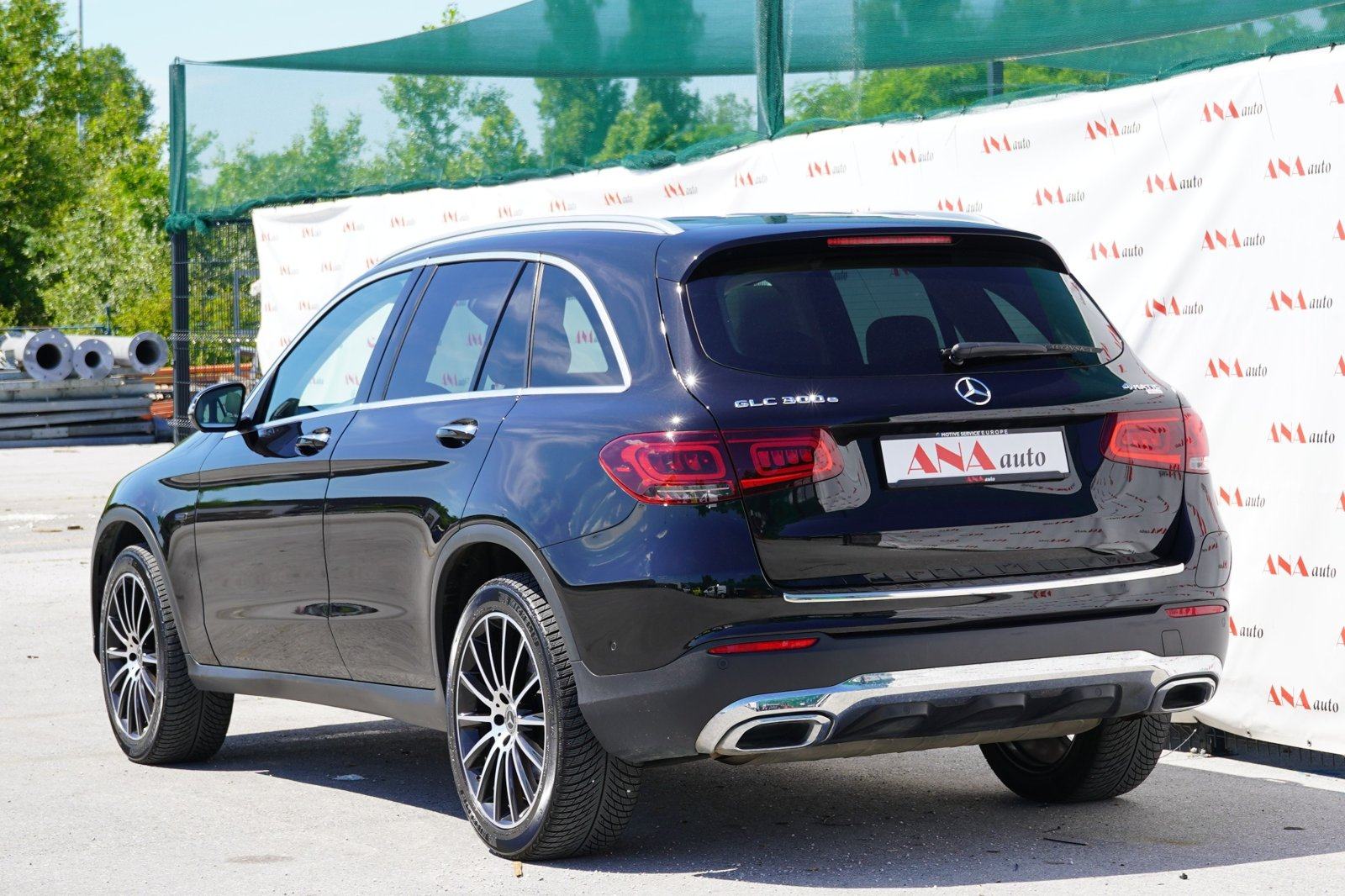 Mercedes-Benz GLC 300 E#SERVISNA#JAMSTVO##LEASING BEZ UČEŠĆA#, fotografija 4