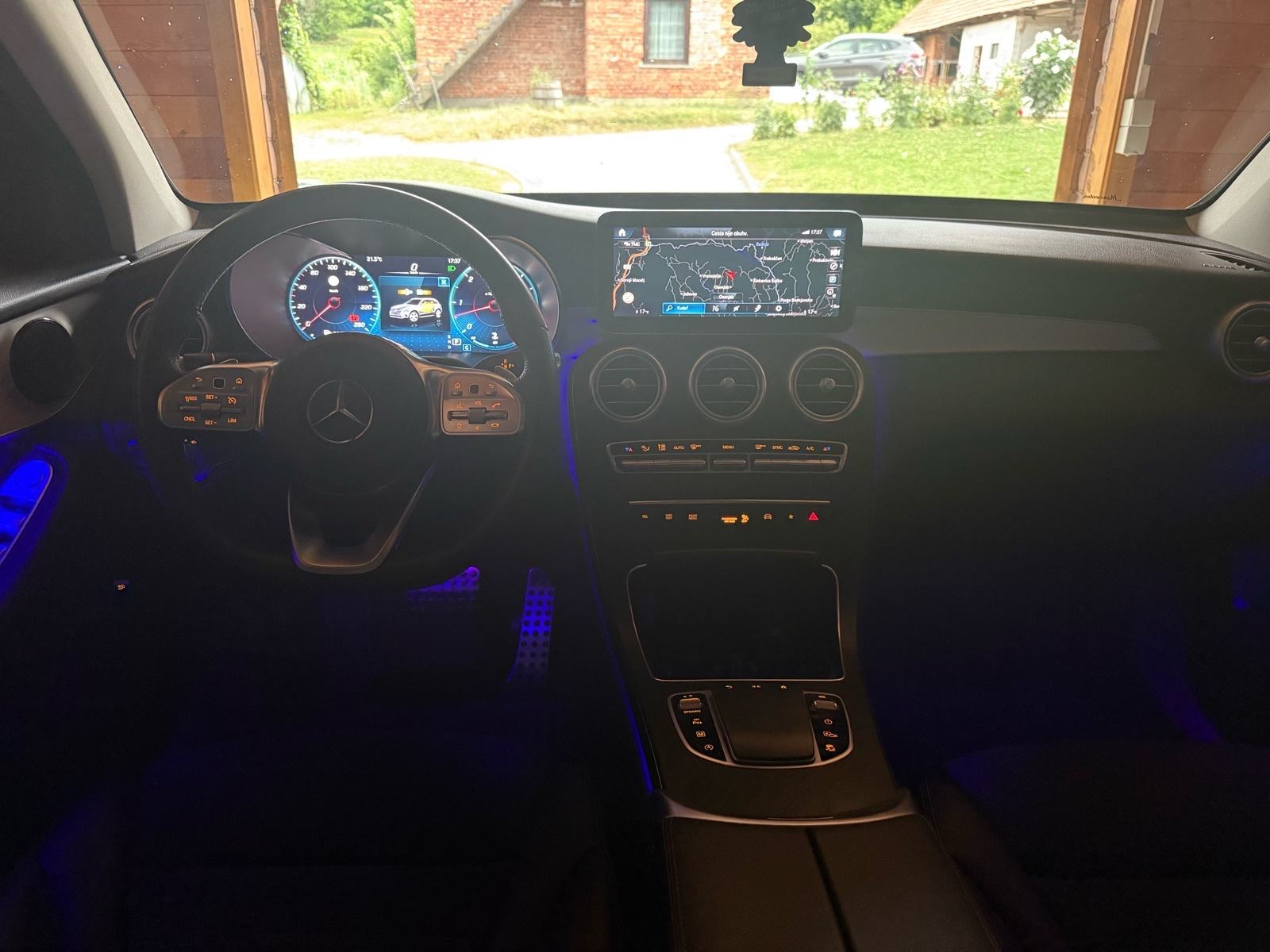 Mercedes-Benz GLC 400 d AMG LINE 4 Matic 9 G-tronic 330 ks, fotografija 15