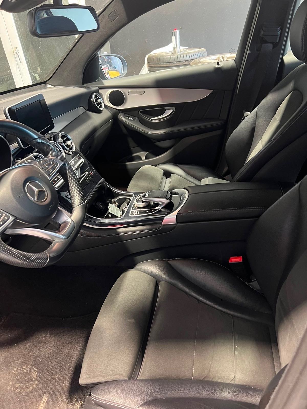 Mercedes-Benz GLC Coupe 220 d - AMG - 4MATIC - AUTOMATIK - LEASING, fotografija 7